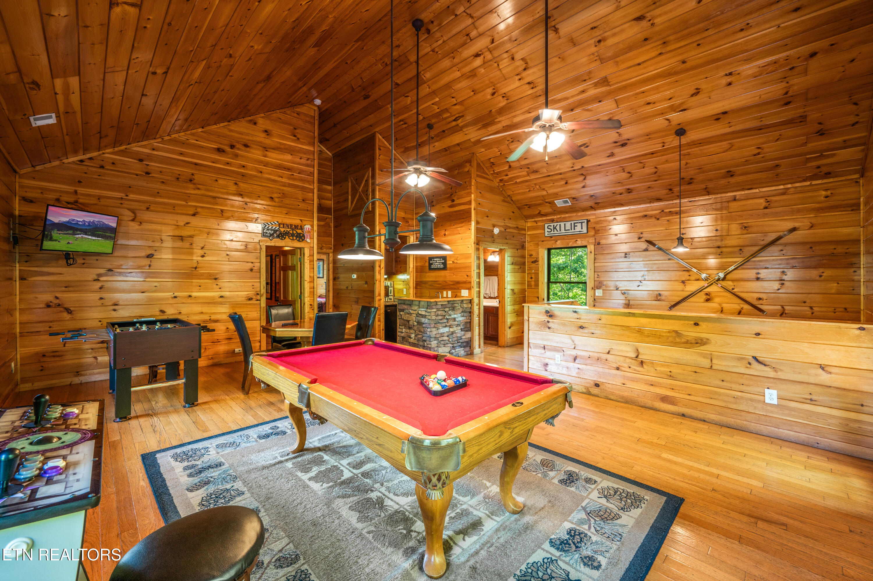 1820 Elk Springs Way Gatlinburg TN 37738