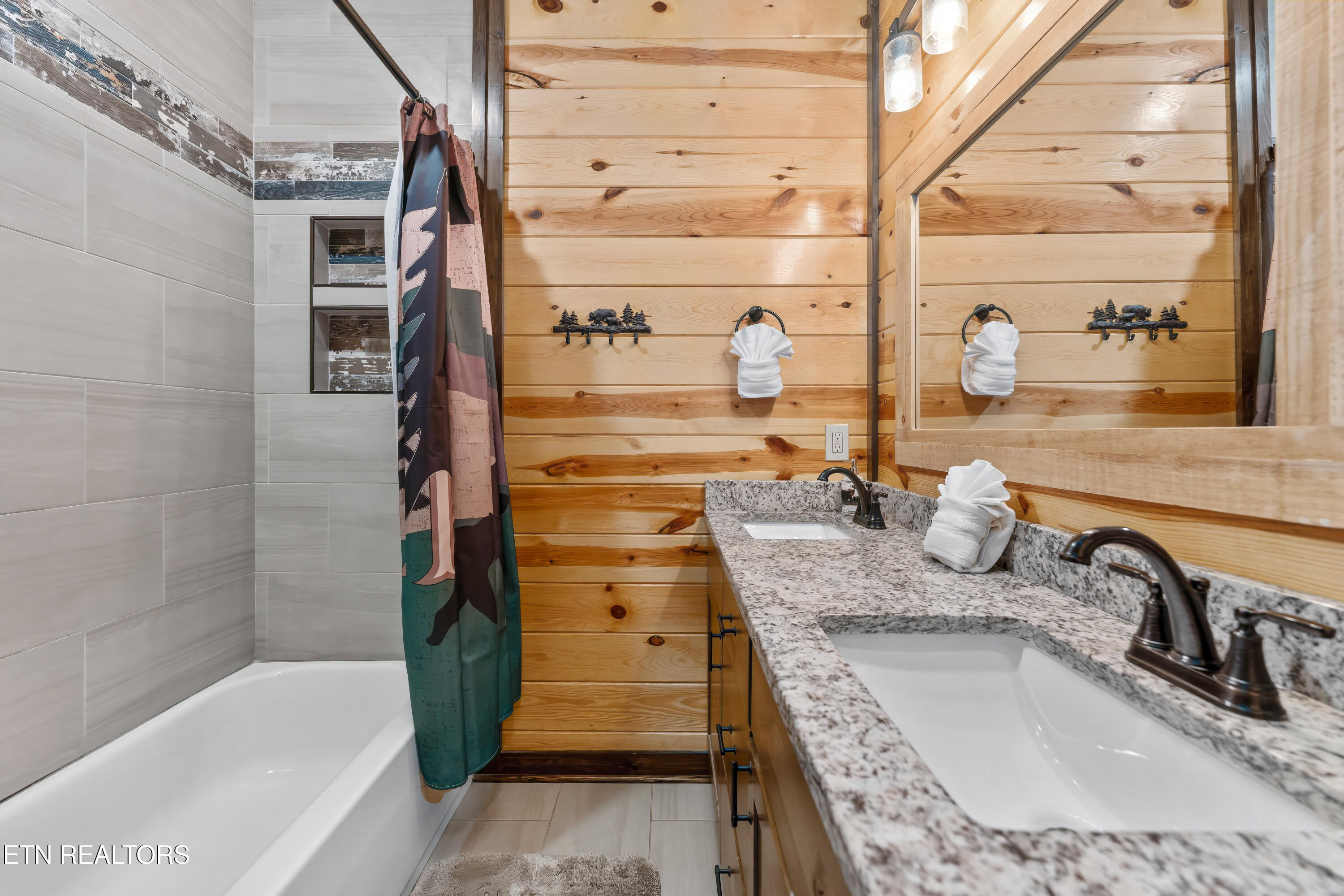 2706 Owls Cove Way Sevierville TN 37862