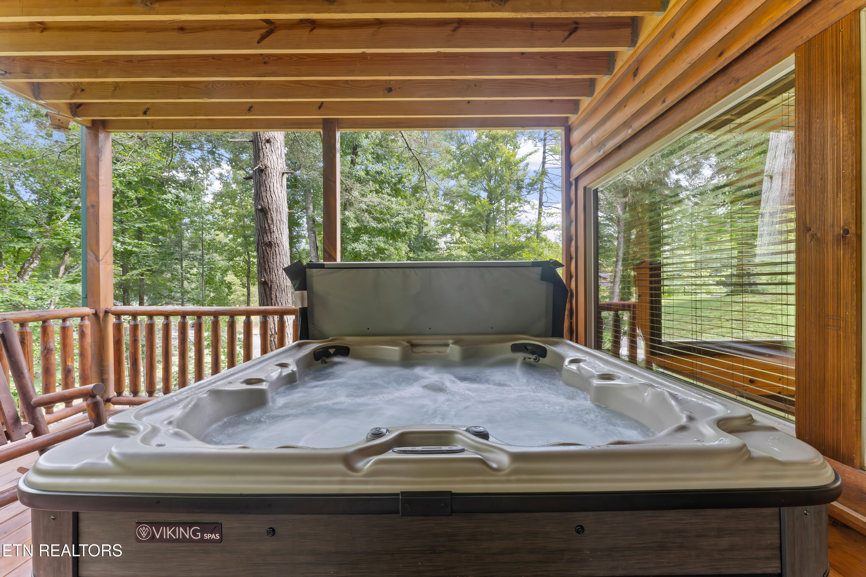 2706 Owls Cove Way Sevierville TN 37862