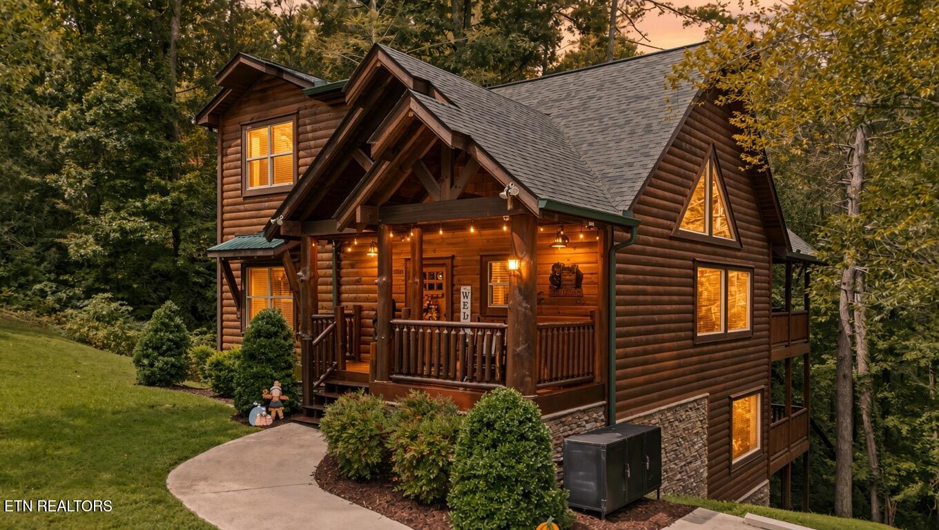 2706 Owls Cove Way Sevierville TN 37862