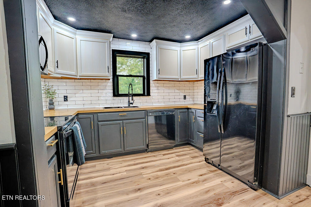 960 Chestnut Grove Road Dandridge TN 37725