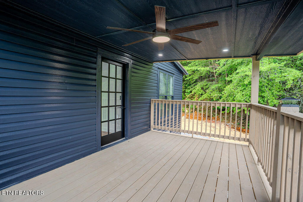 960 Chestnut Grove Road Dandridge TN 37725