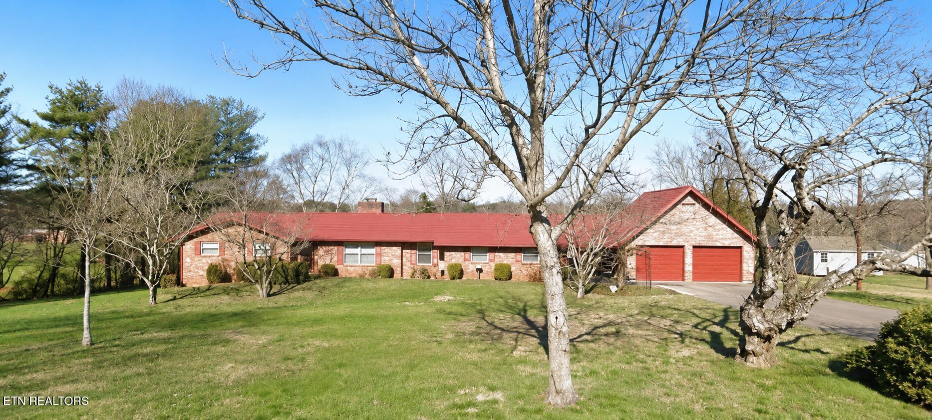 1614 Oak Street Loudon TN 37774
