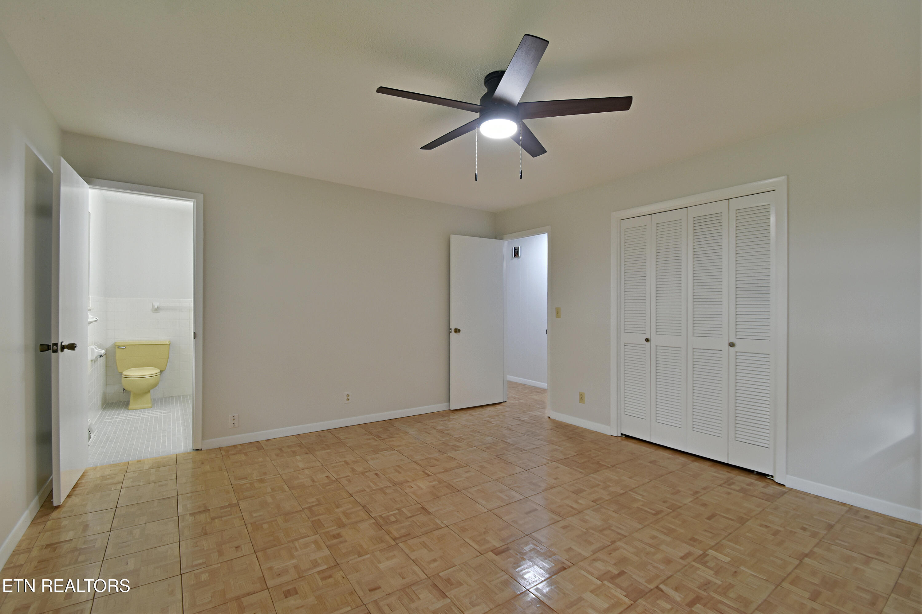 1614 Oak Street Loudon TN 37774