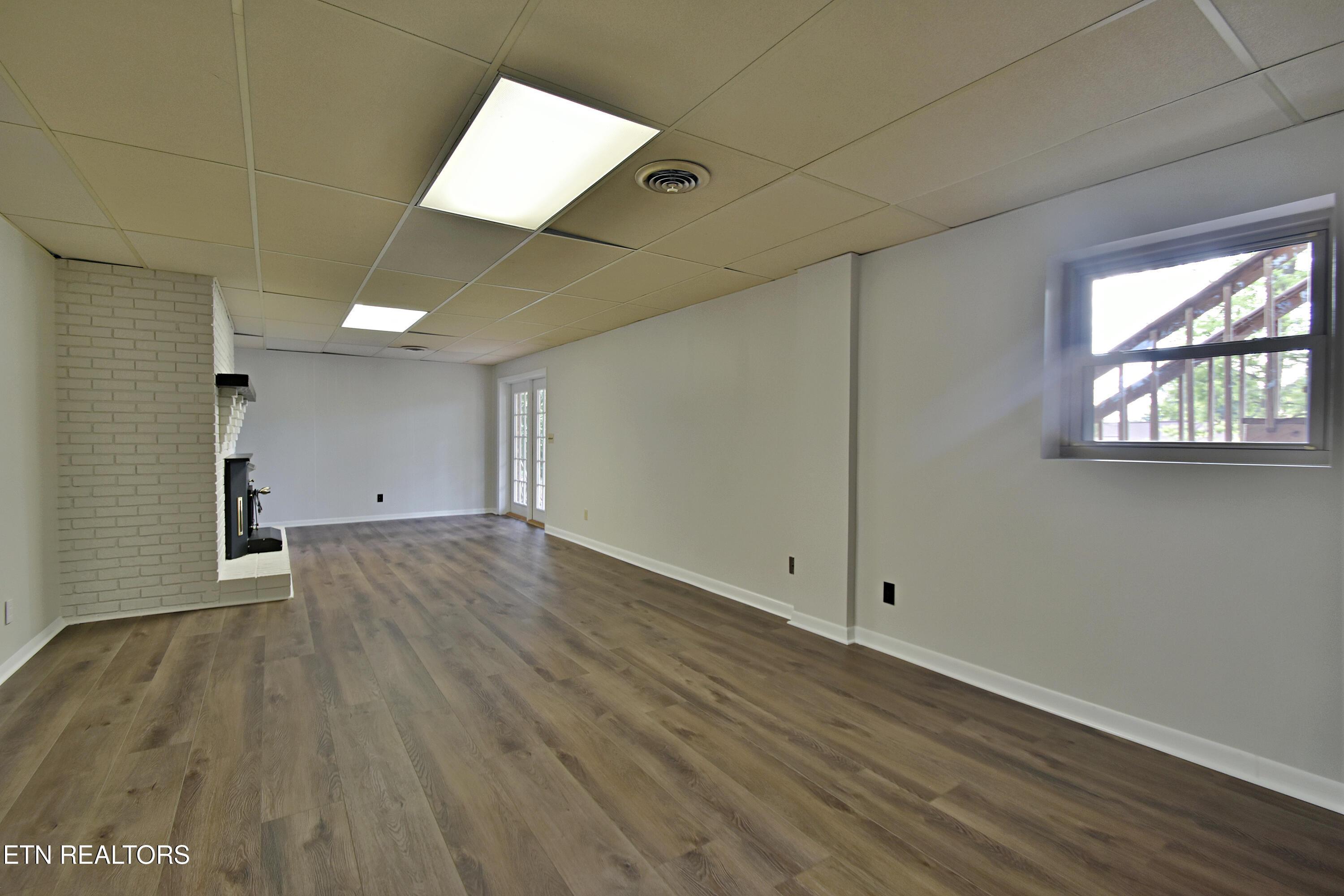 1614 Oak Street Loudon TN 37774