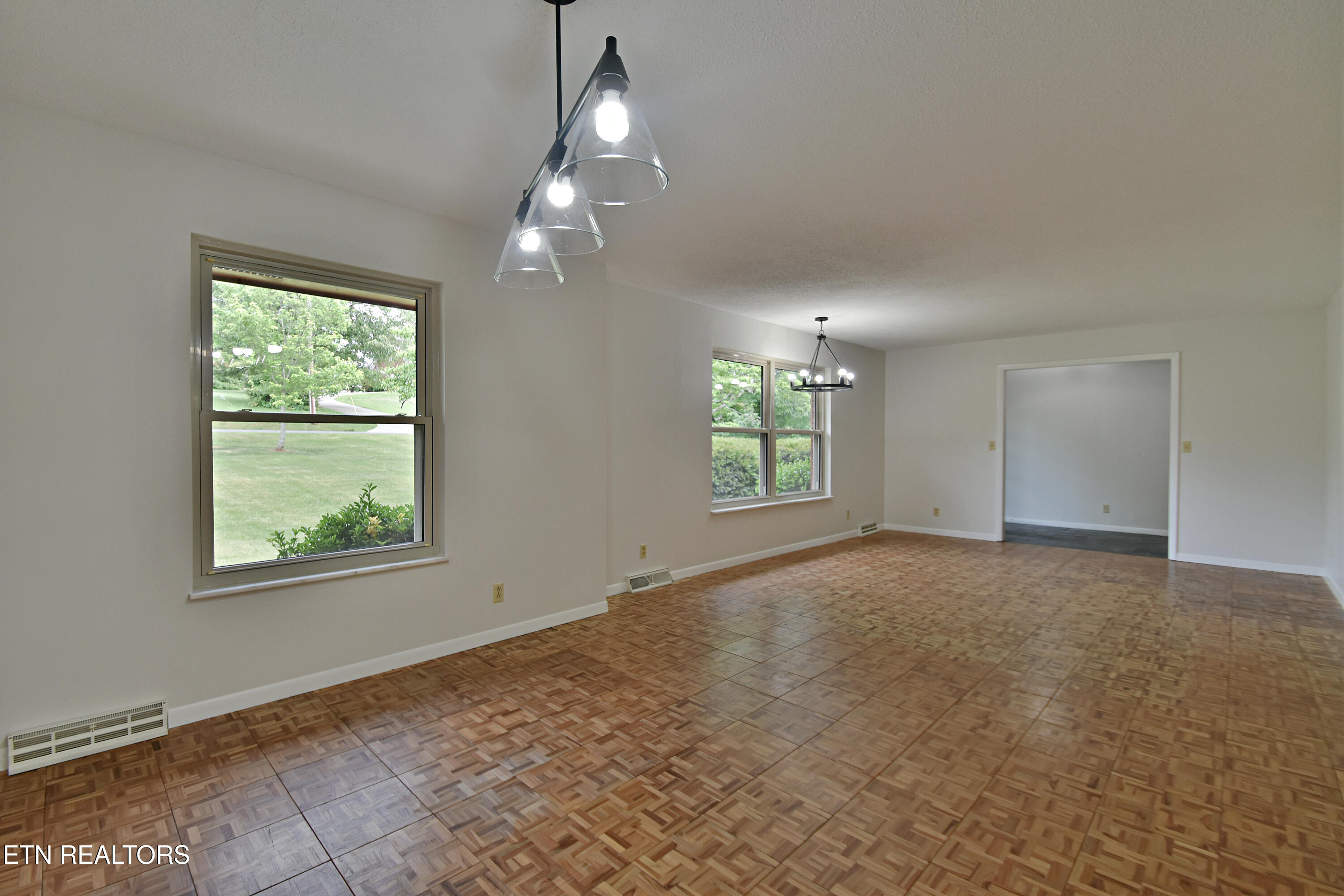 1614 Oak Street Loudon TN 37774