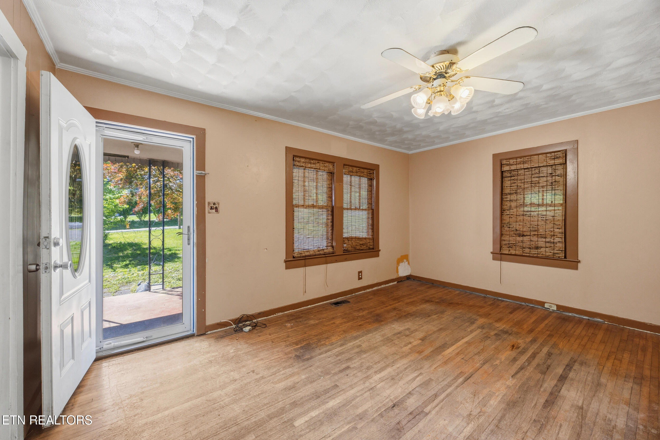 163 Ivy Avenue Lenoir City TN 37771