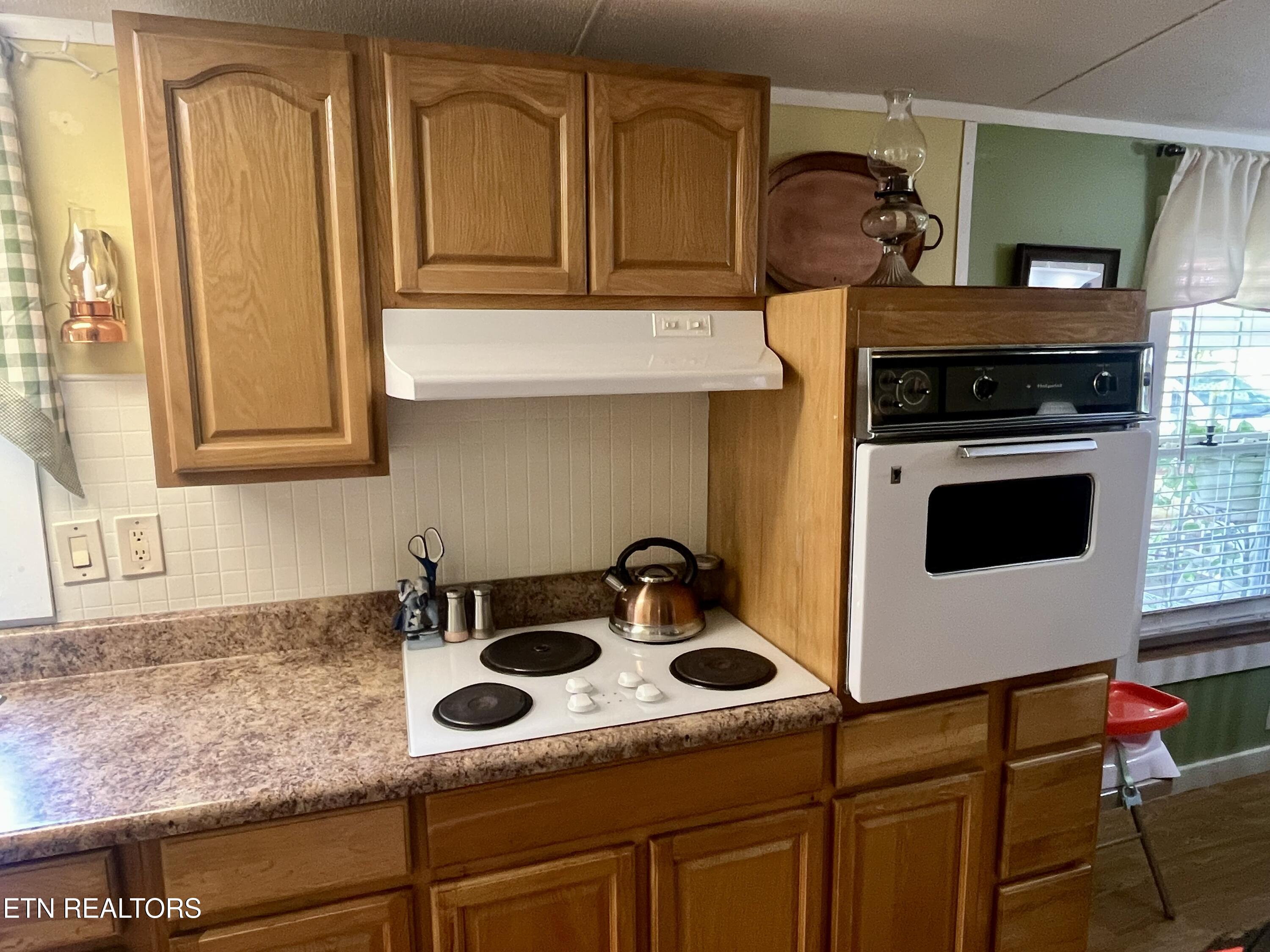 312 Finley Drive Lenoir City TN 37771
