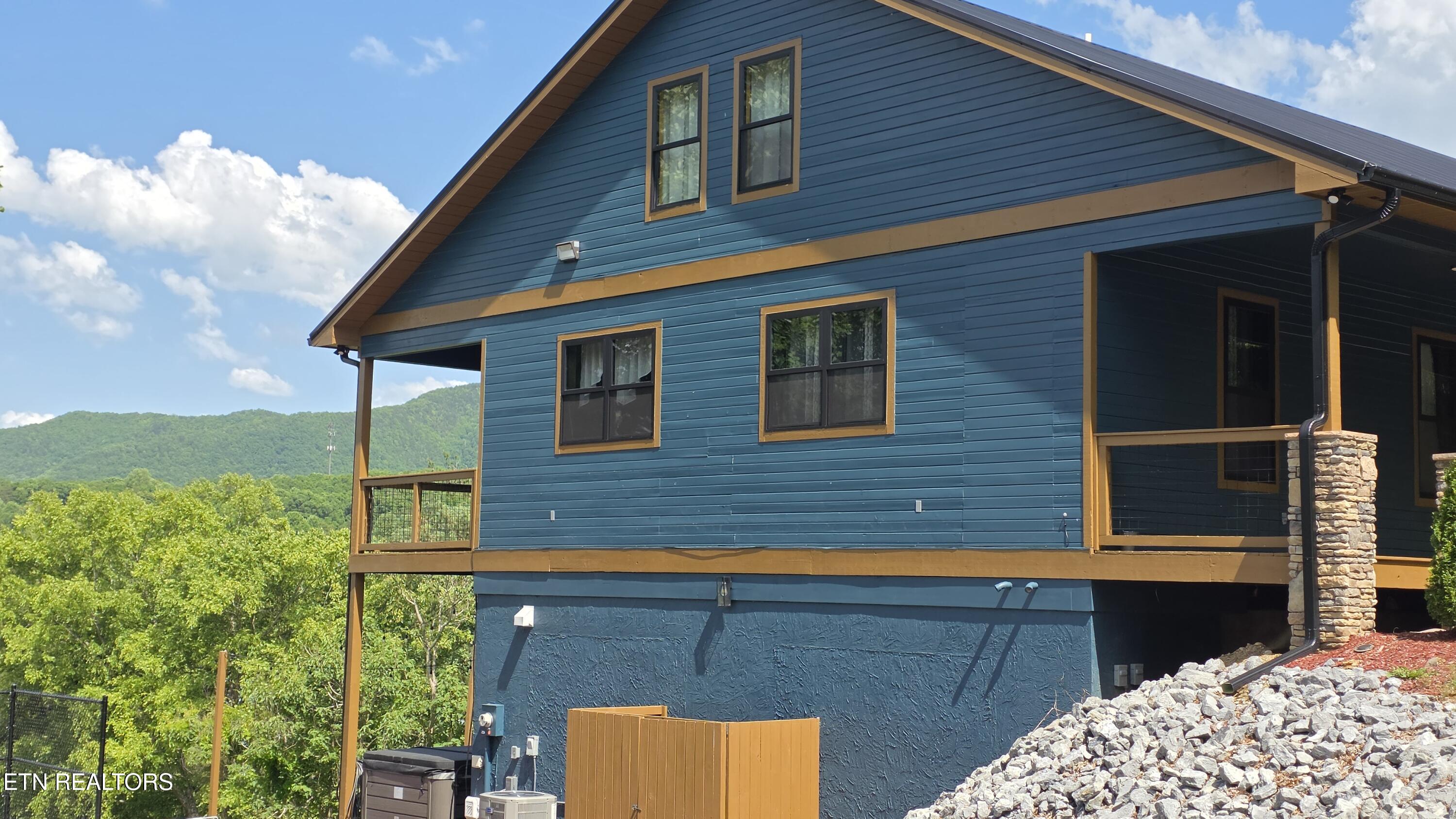 3369 Robeson Road Sevierville TN 37862