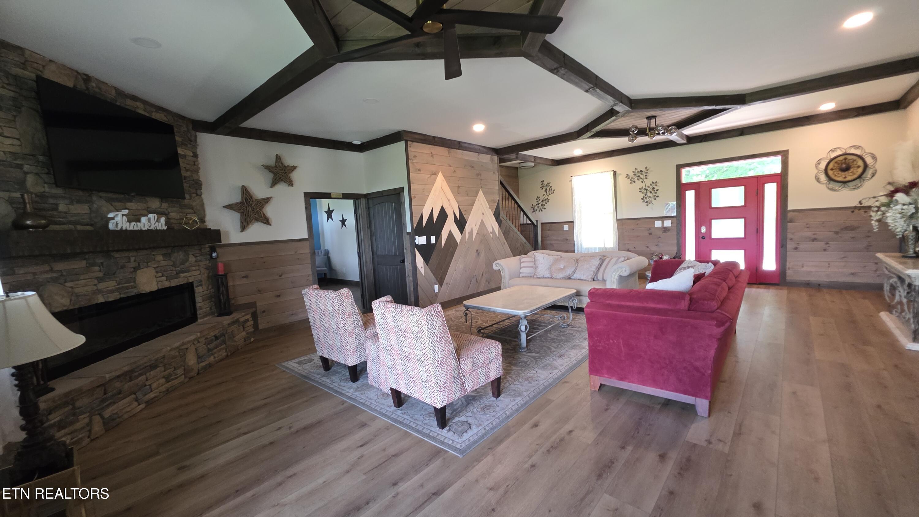 3369 Robeson Road Sevierville TN 37862