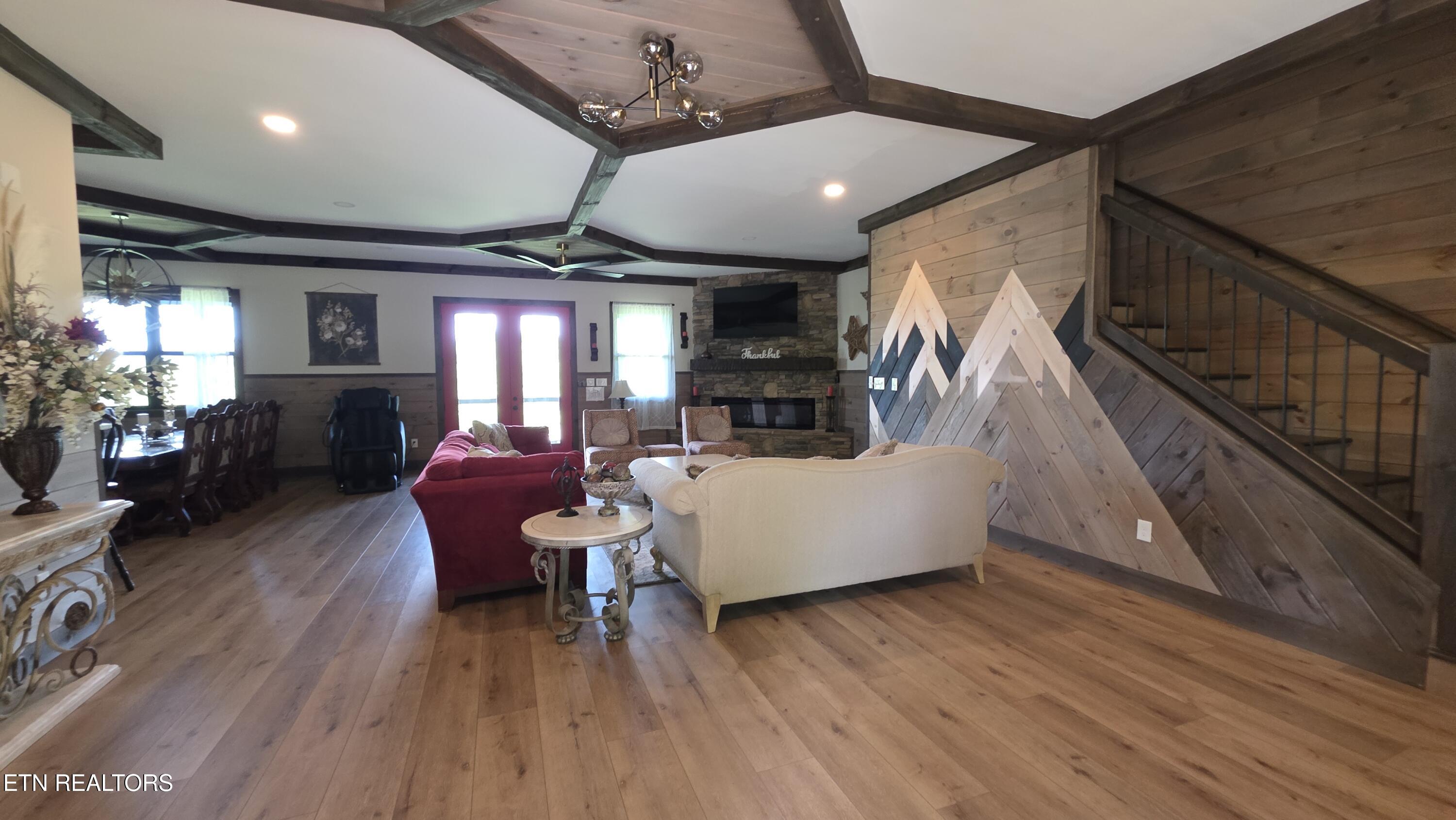 3369 Robeson Road Sevierville TN 37862