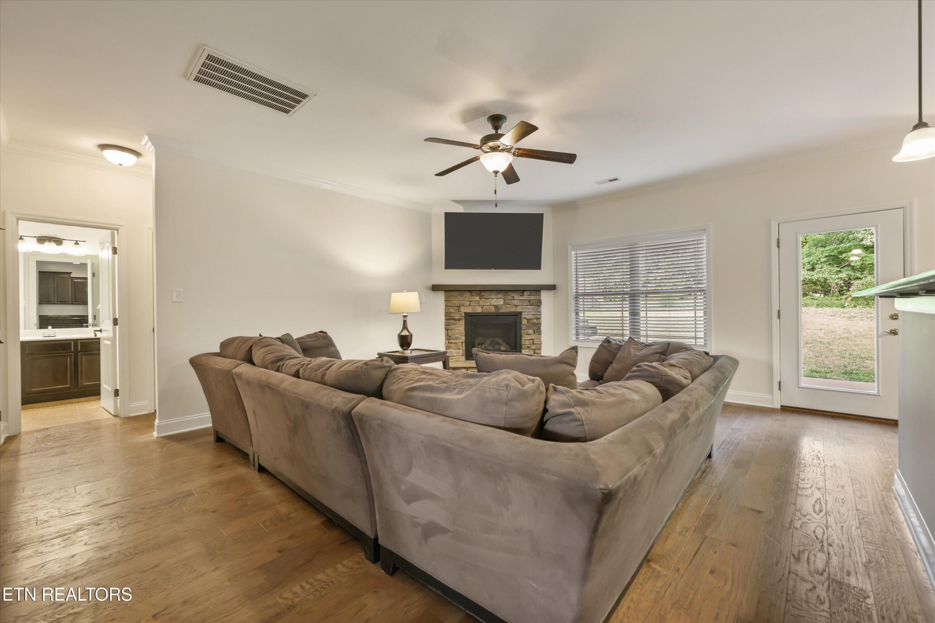 1111 Scatter Way Knoxville TN 37919