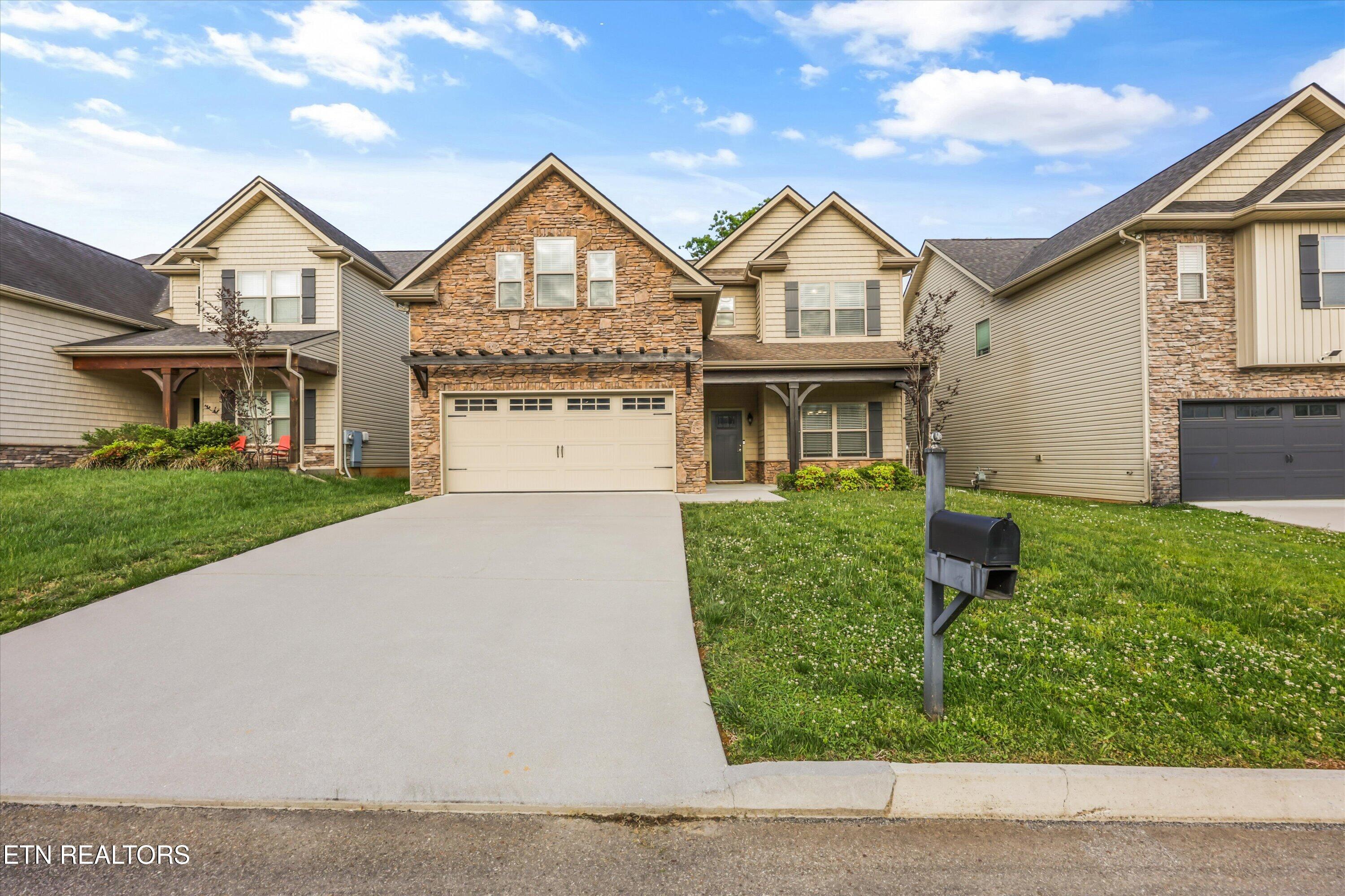 1111 Scatter Way Knoxville TN 37919