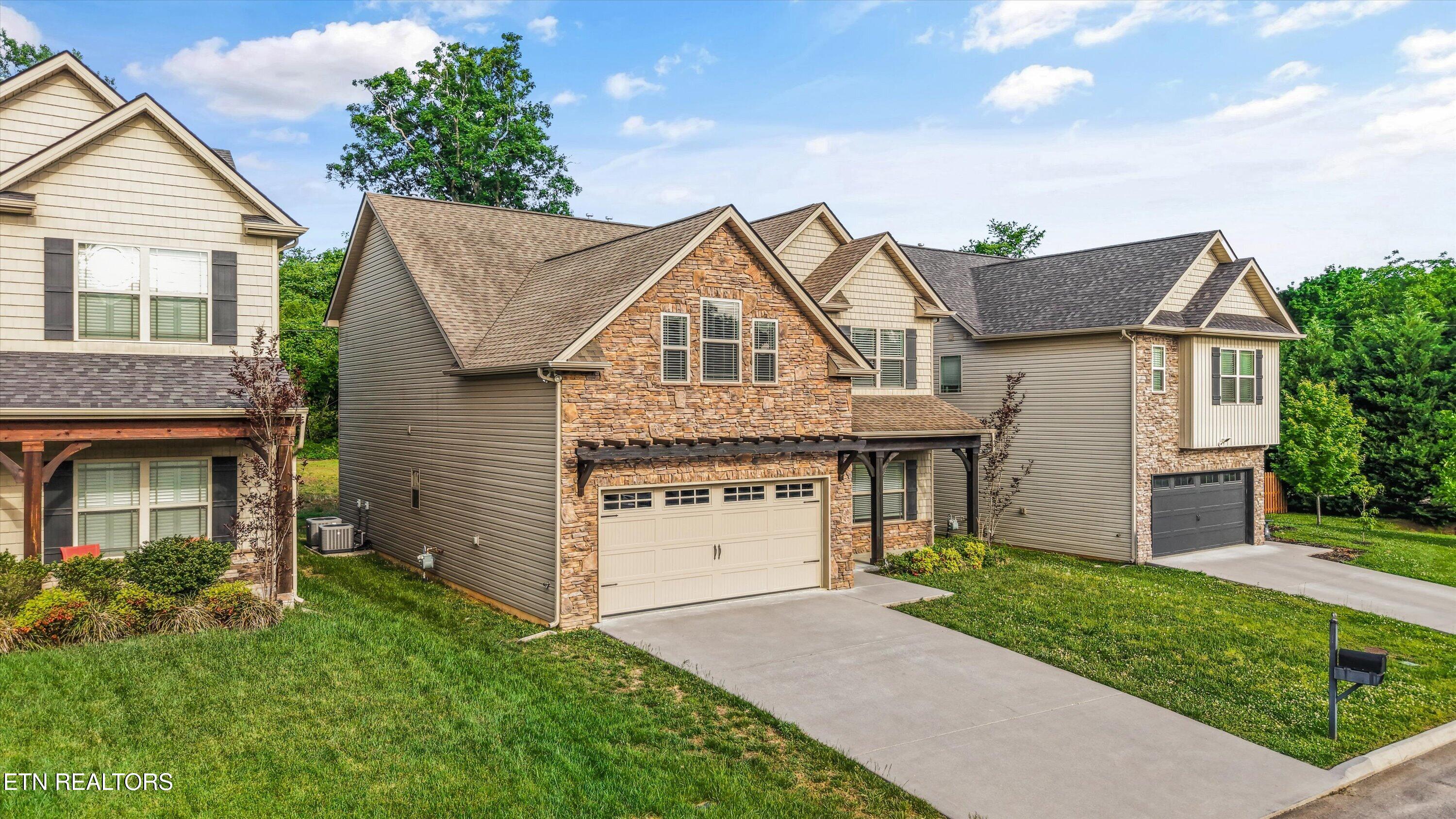 1111 Scatter Way Knoxville TN 37919