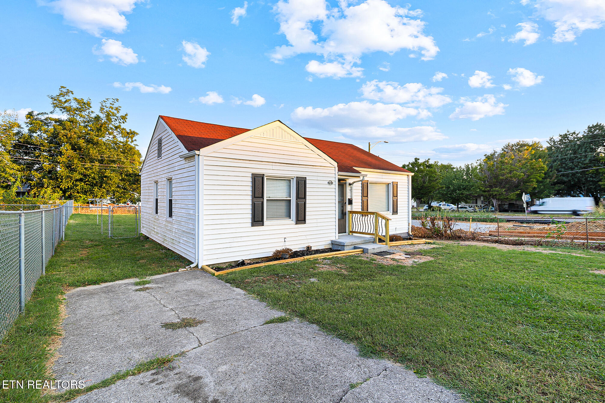 2610 Woodbine Avenue Knoxville TN 37914