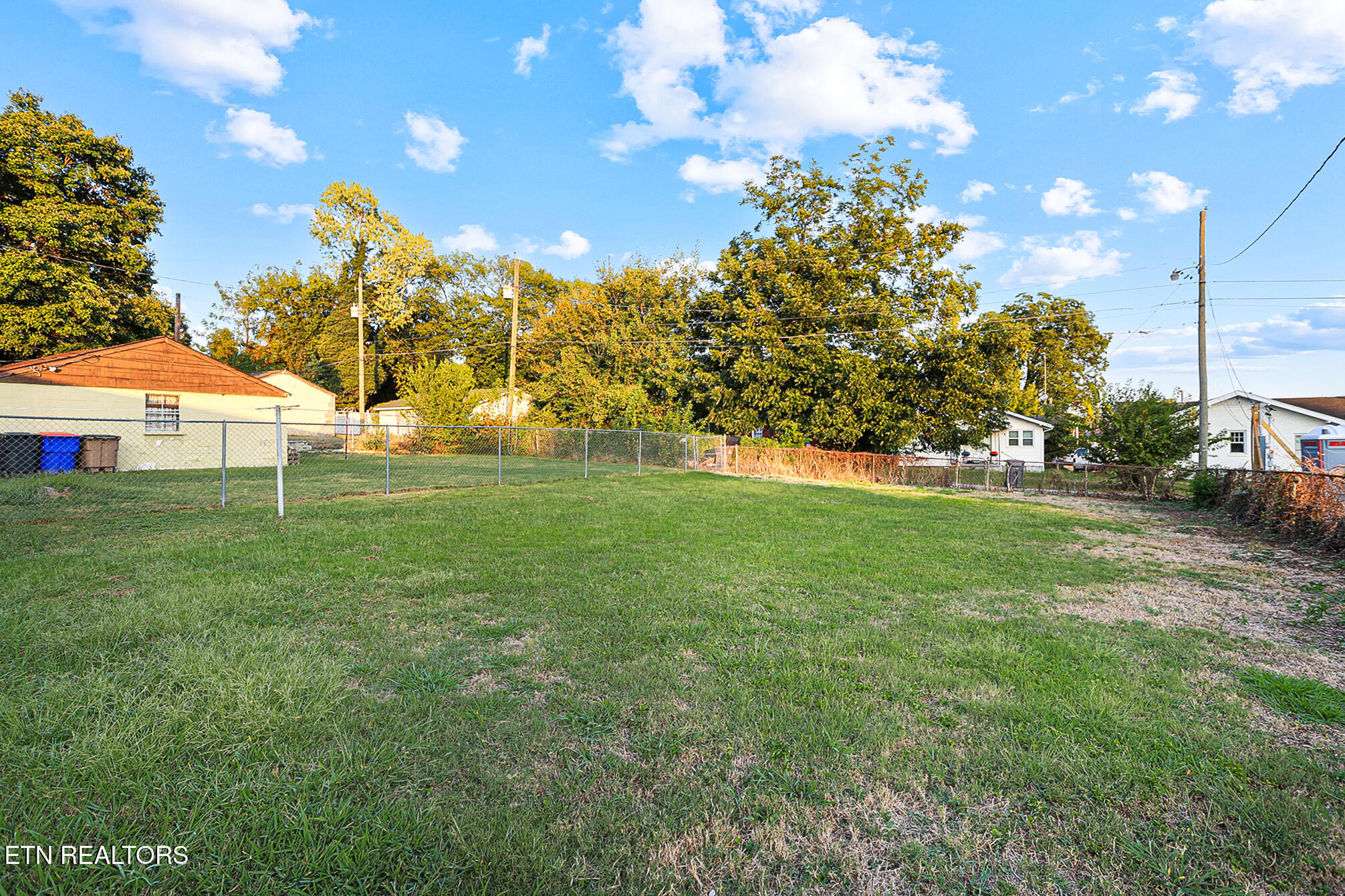 2610 Woodbine Avenue Knoxville TN 37914