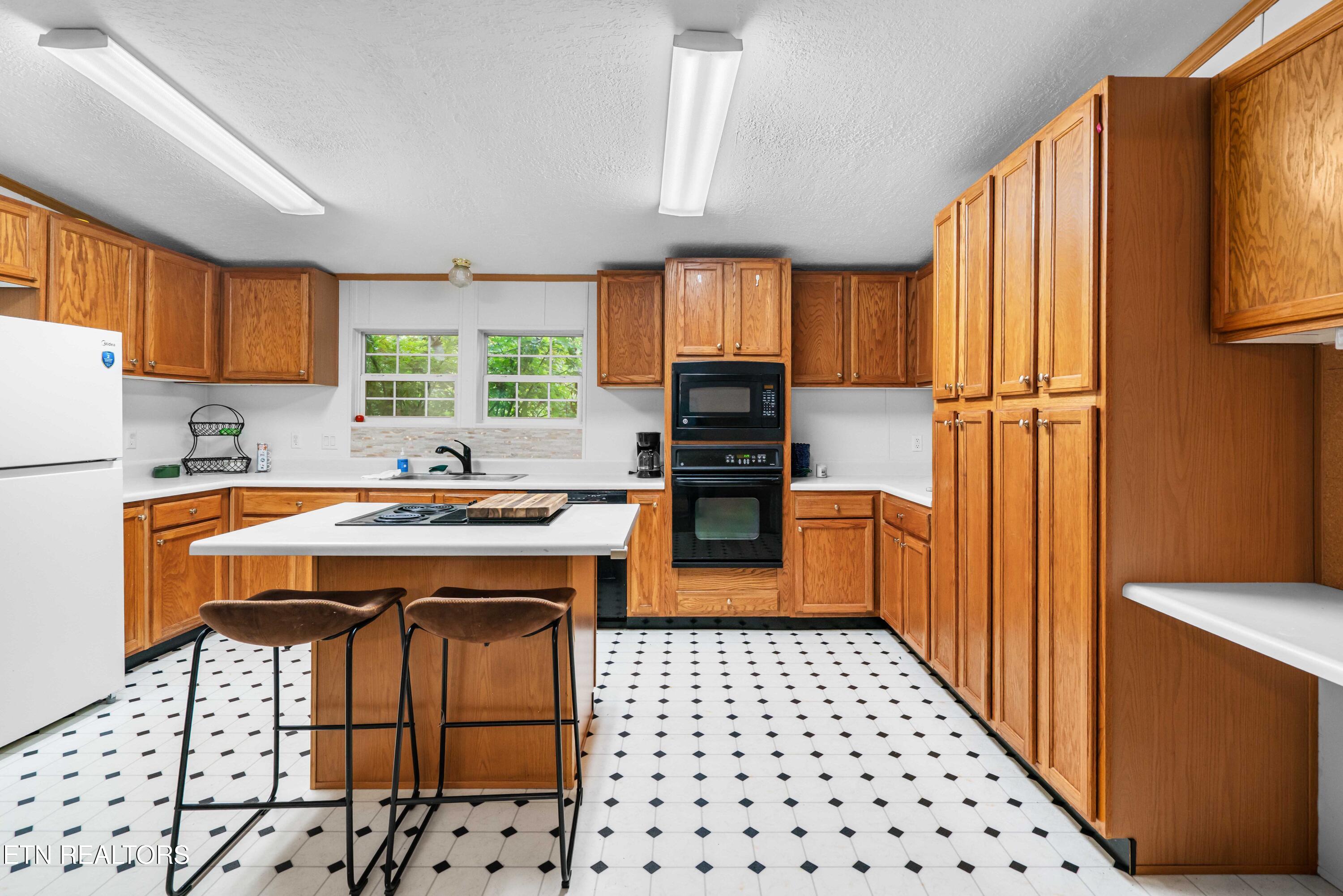 1711 Walnut Hill Lane Sevierville TN 37876