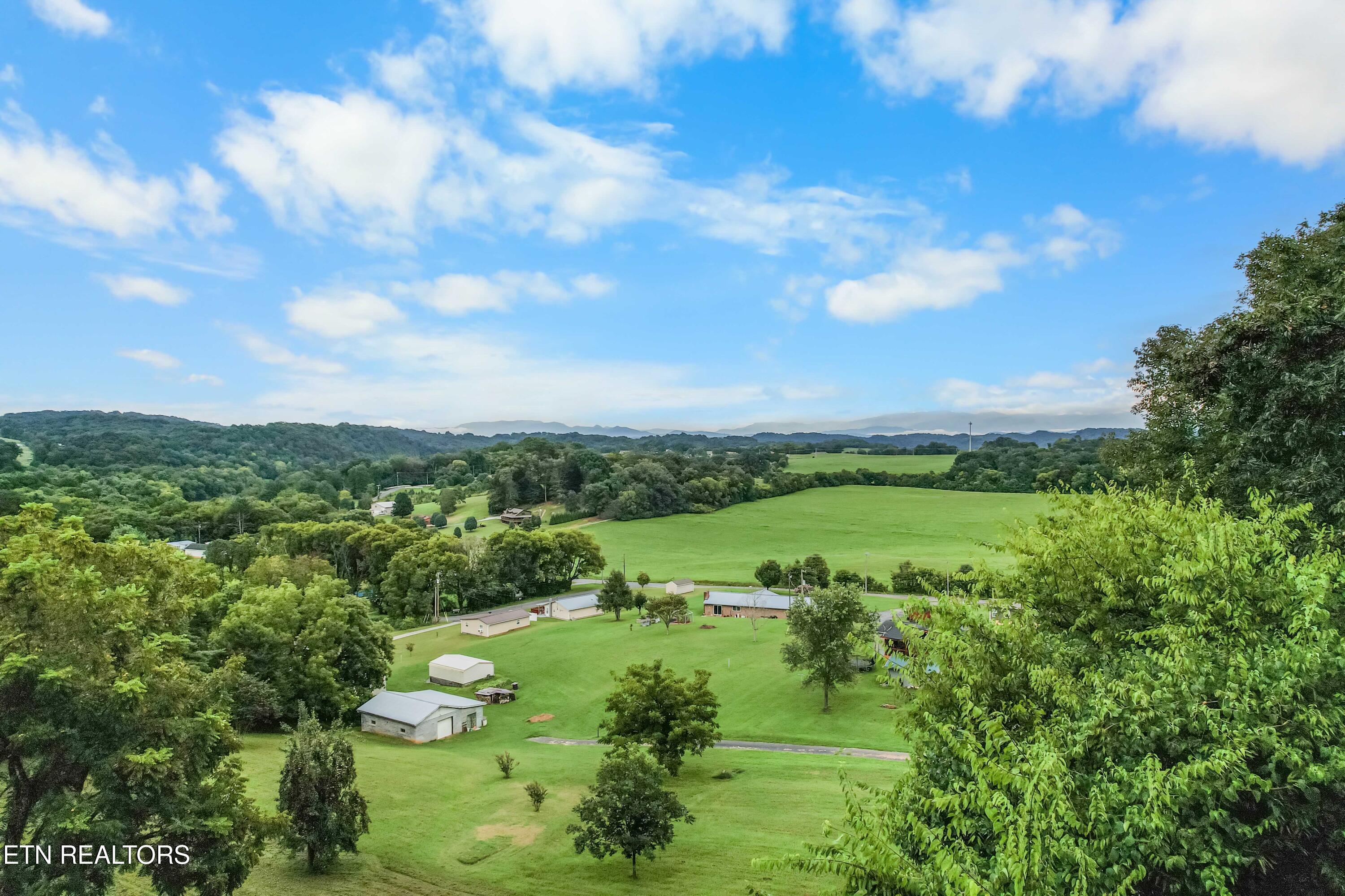 1711 Walnut Hill Lane Sevierville TN 37876