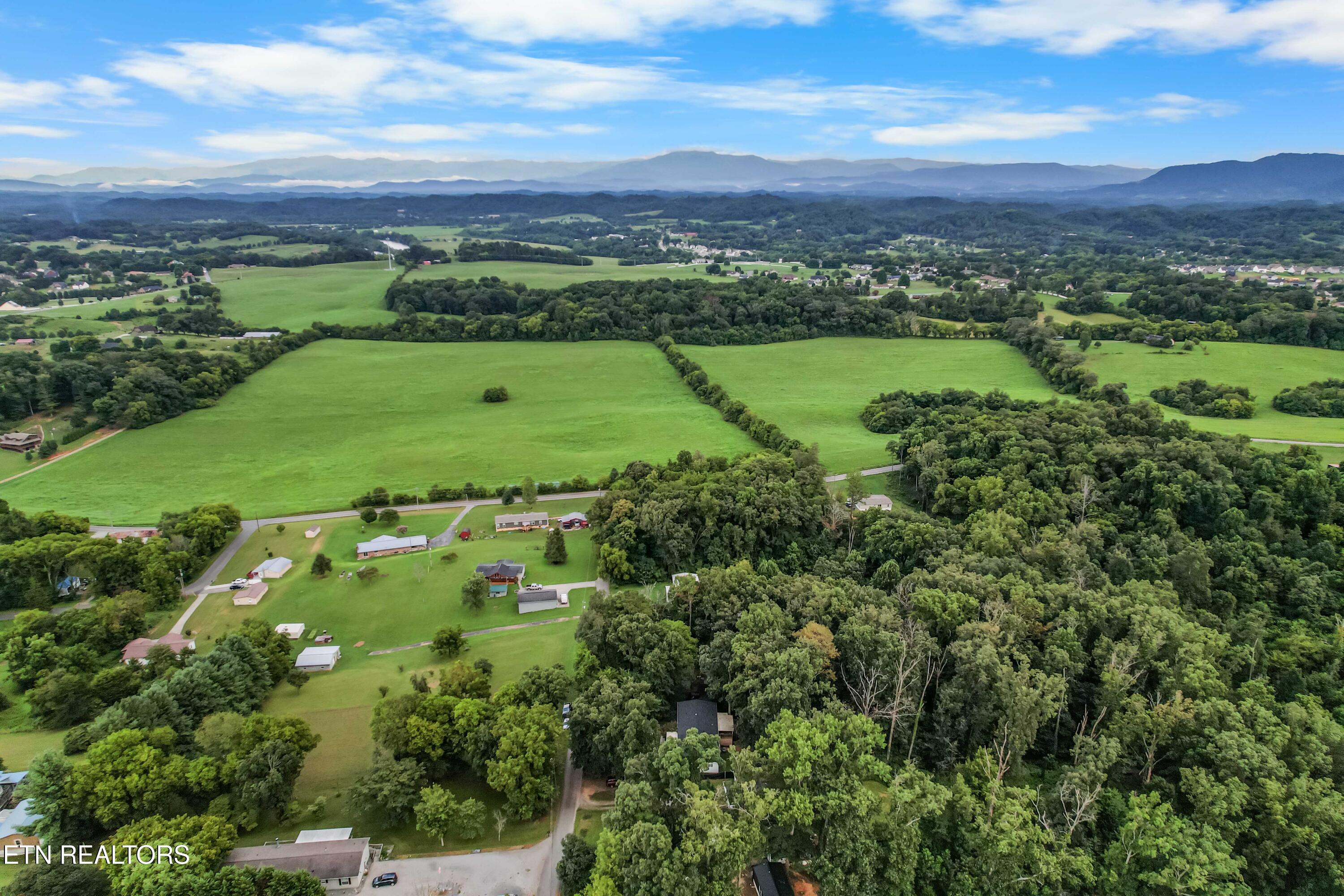 1711 Walnut Hill Lane Sevierville TN 37876