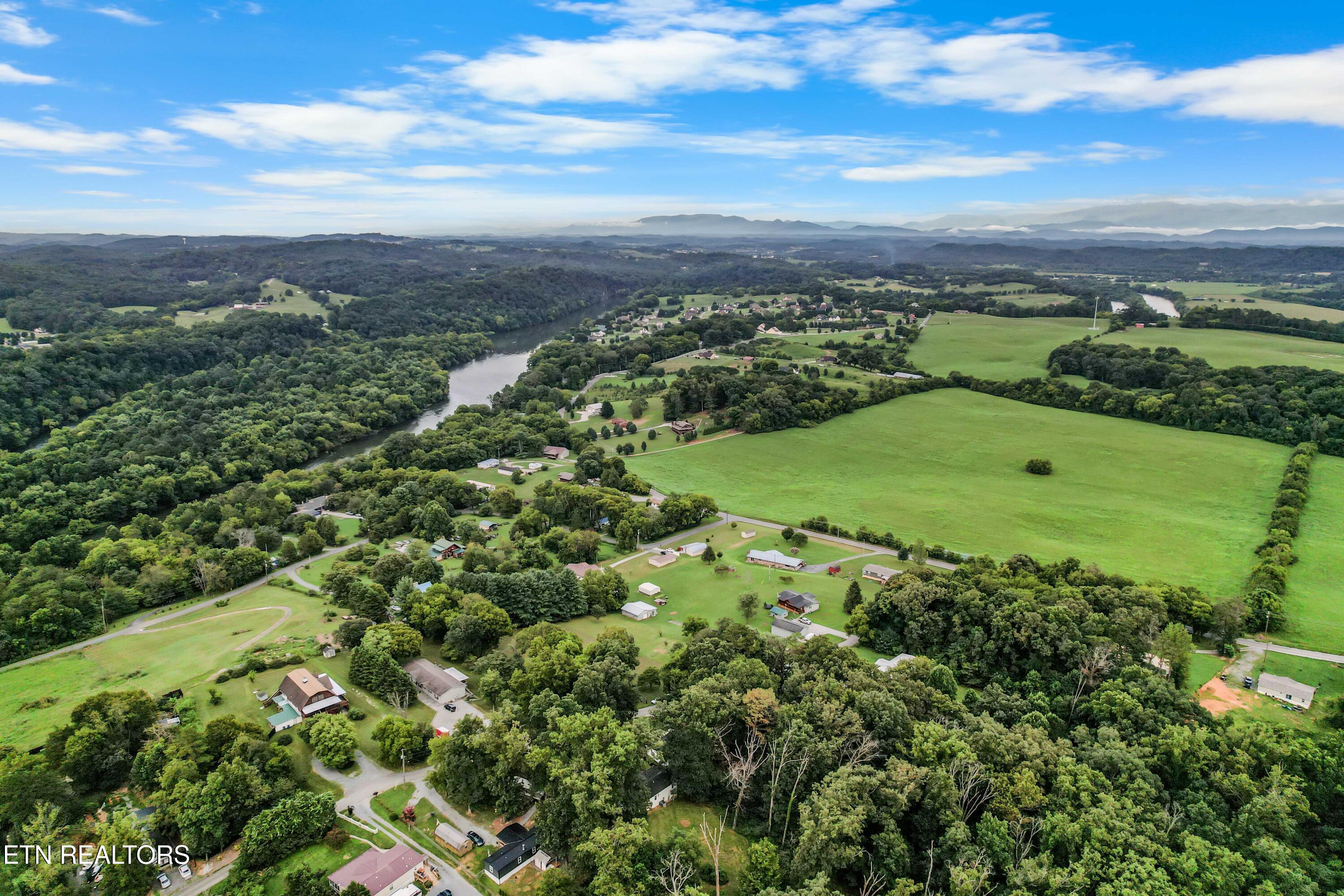 1711 Walnut Hill Lane Sevierville TN 37876