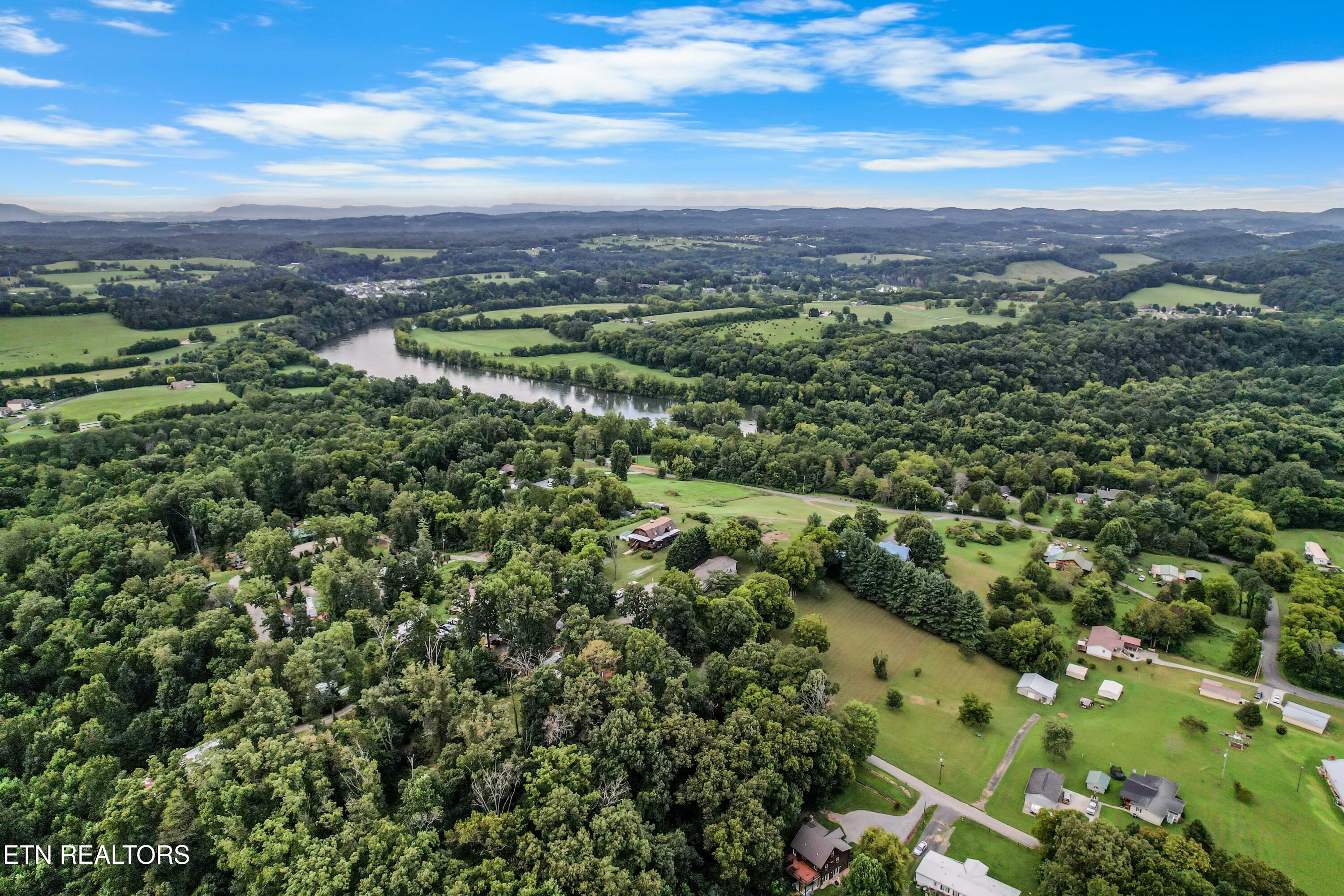 1711 Walnut Hill Lane Sevierville TN 37876