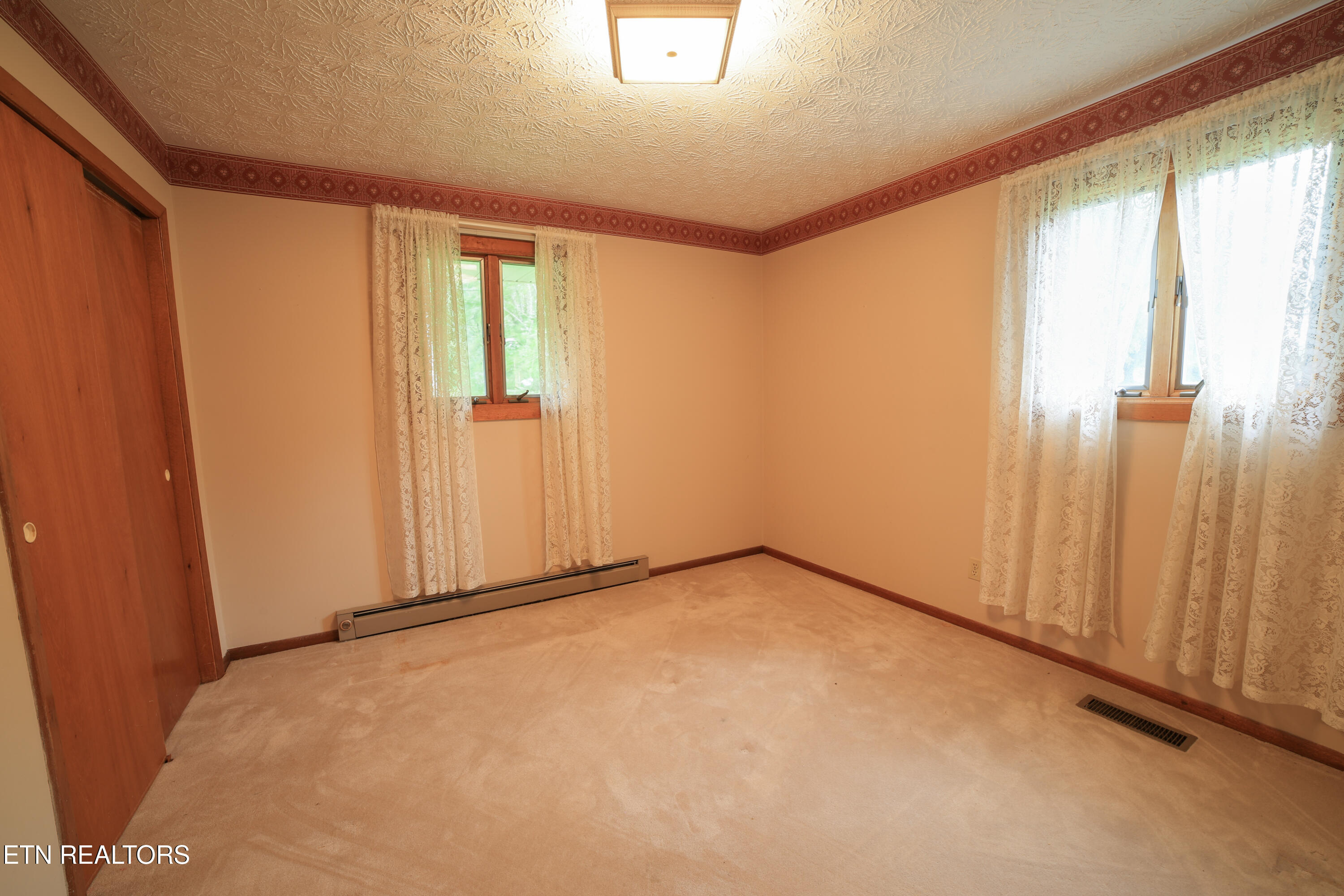 160 Rector Drive Harrogate TN 37752