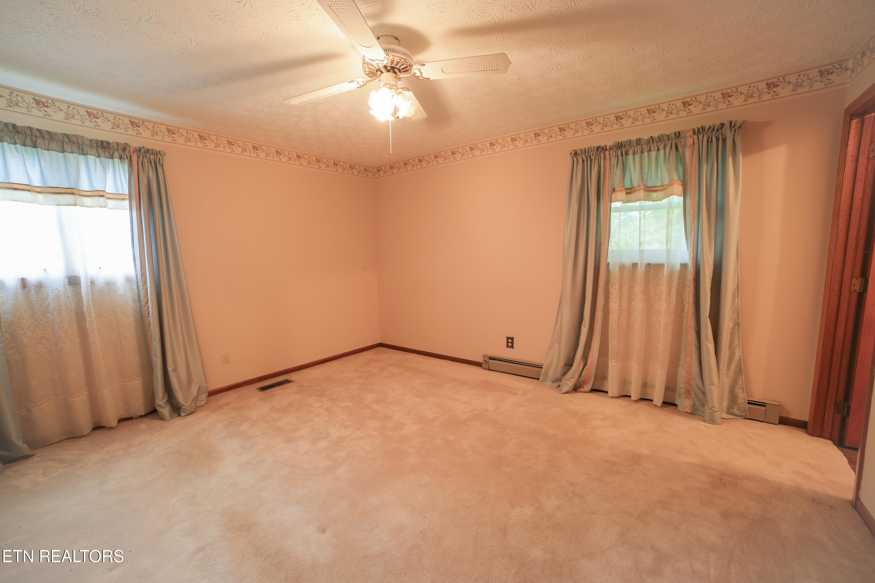 160 Rector Drive Harrogate TN 37752
