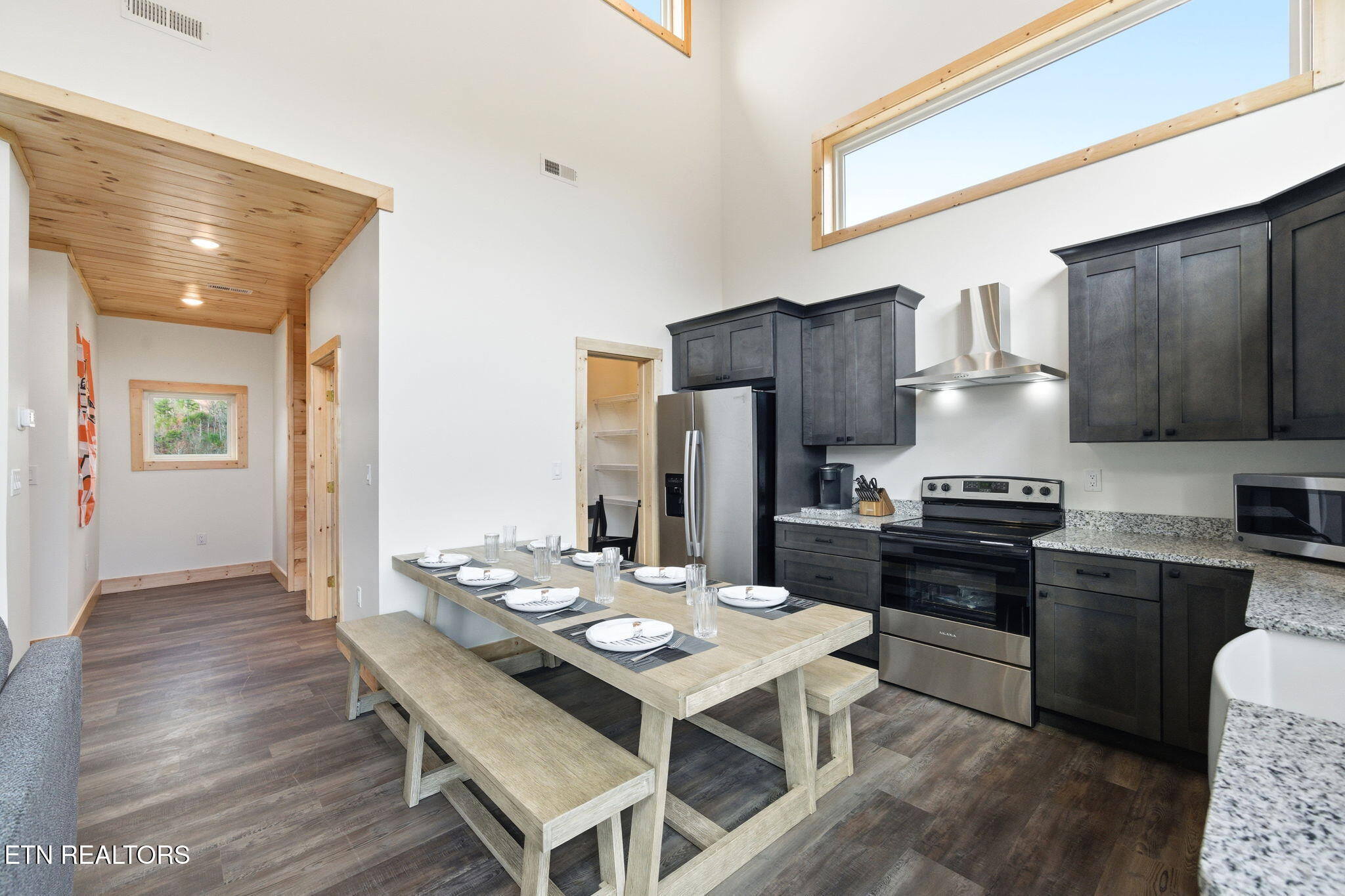 650 Ridge Top Loop Gatlinburg TN 37738