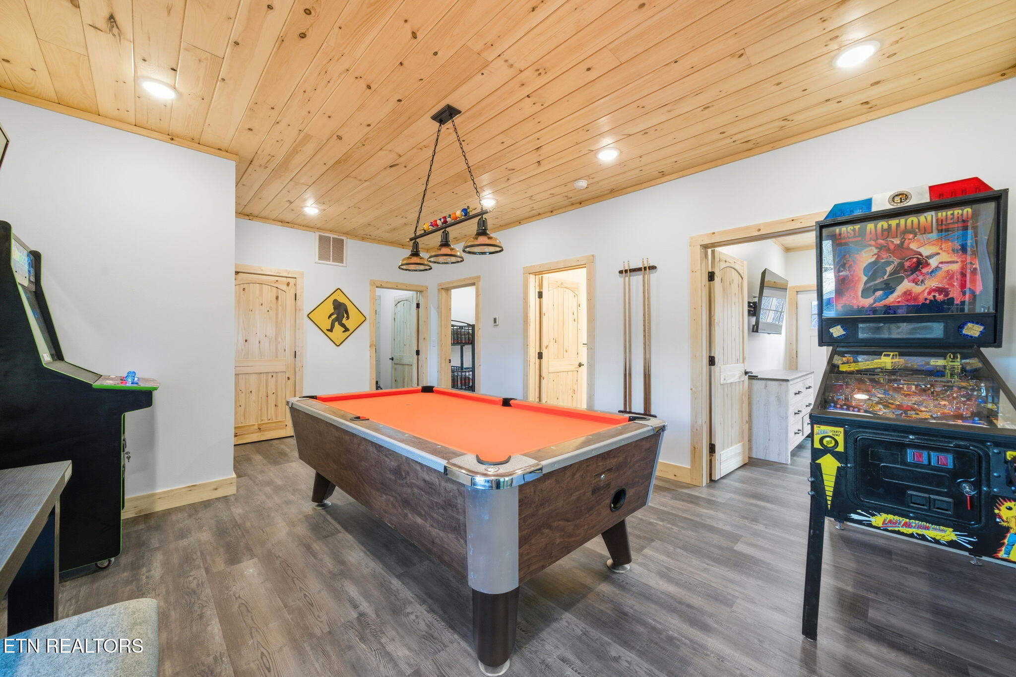 650 Ridge Top Loop Gatlinburg TN 37738