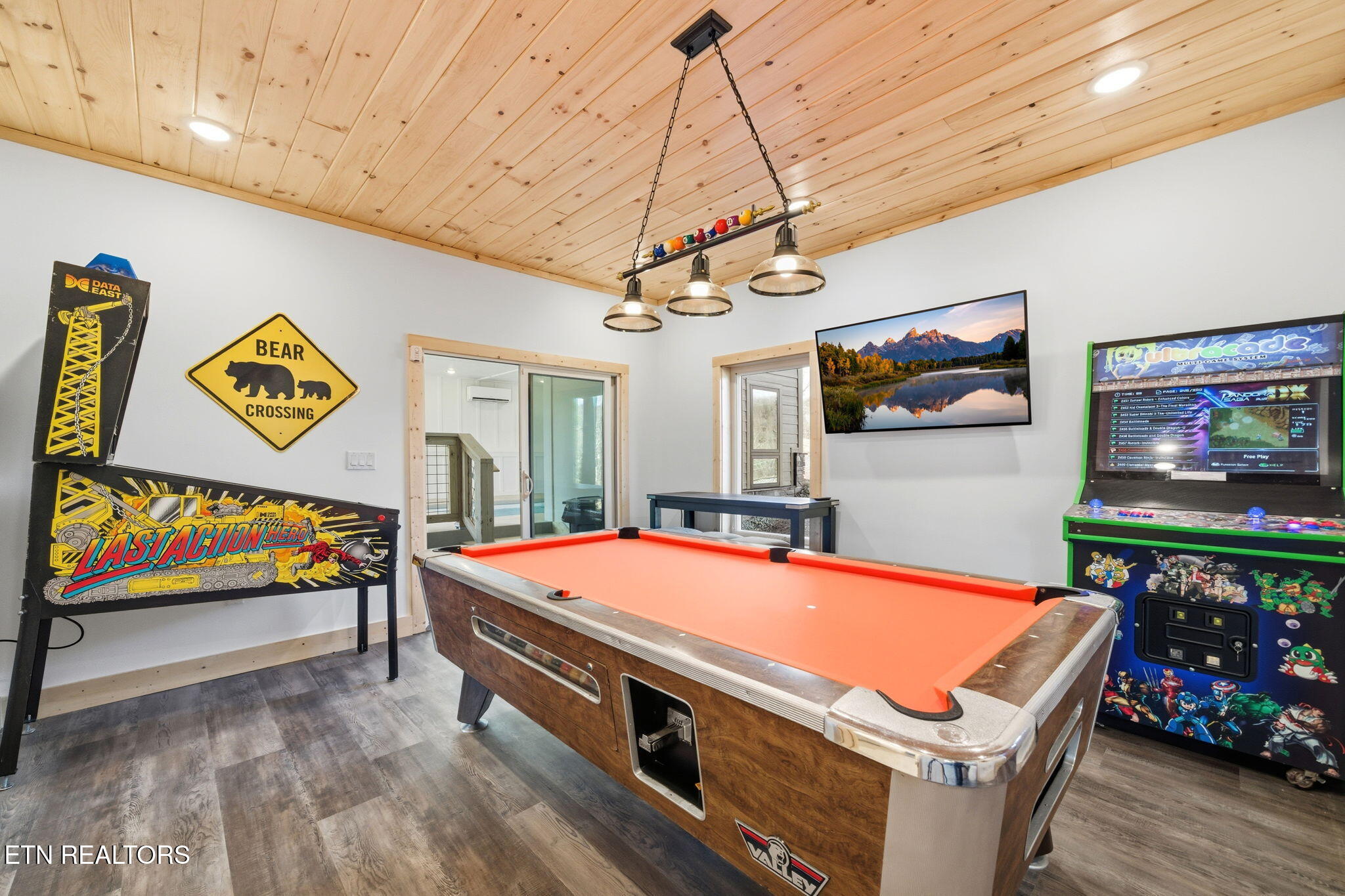 650 Ridge Top Loop Gatlinburg TN 37738