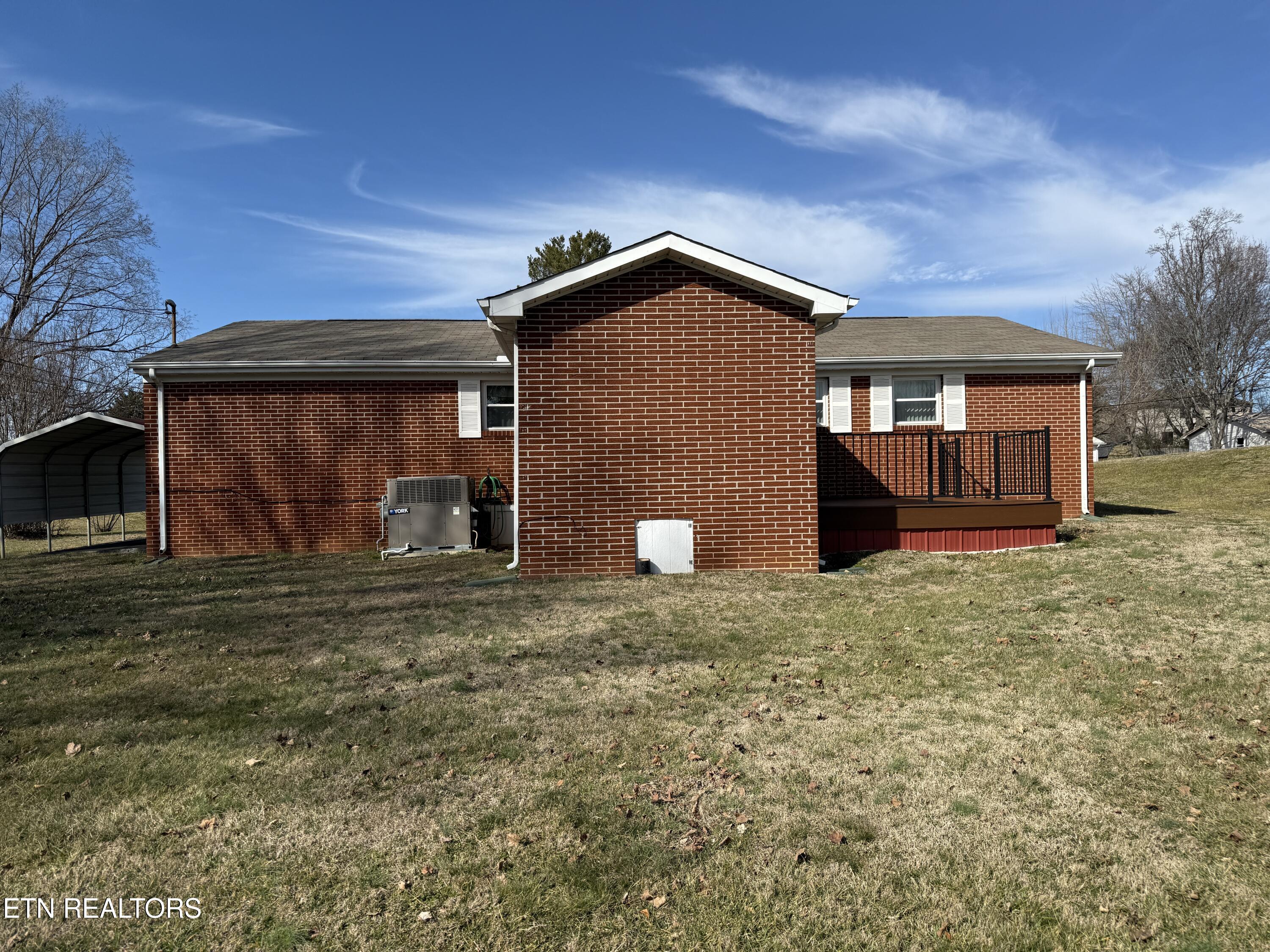 138 Gayle Avenue Lenoir City TN 37771