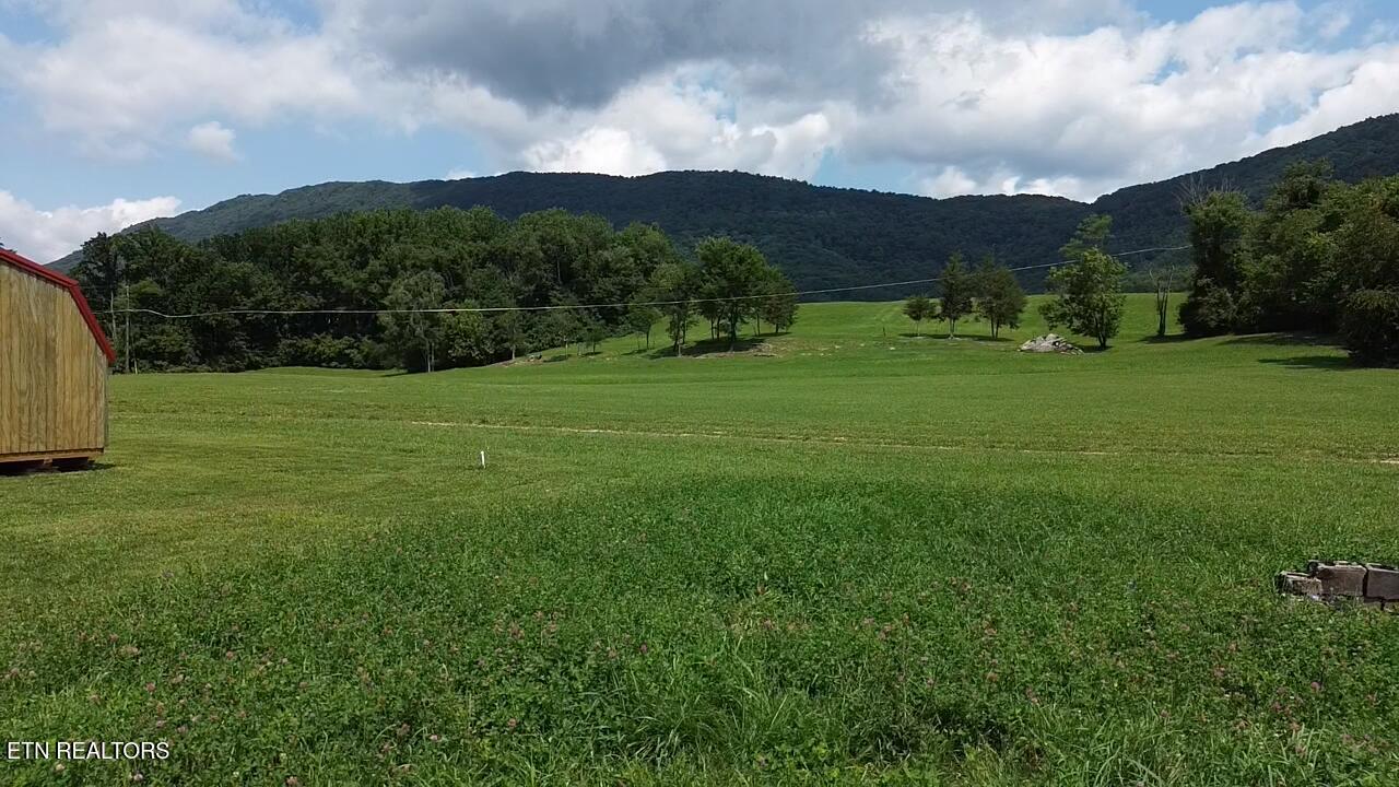 225 Orange Lane Speedwell TN 37870