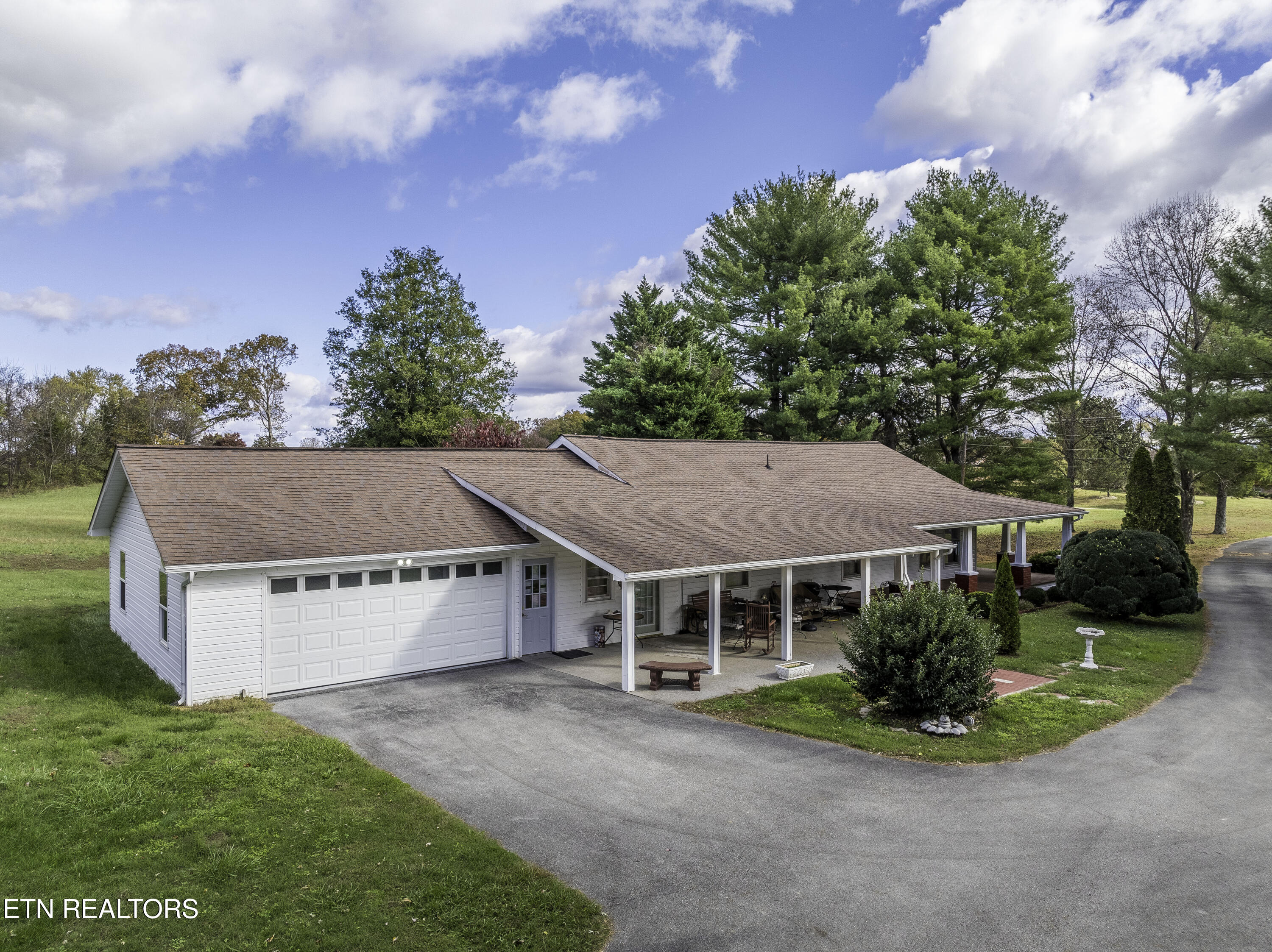 1438 W Hunt Road Maryville TN 37801