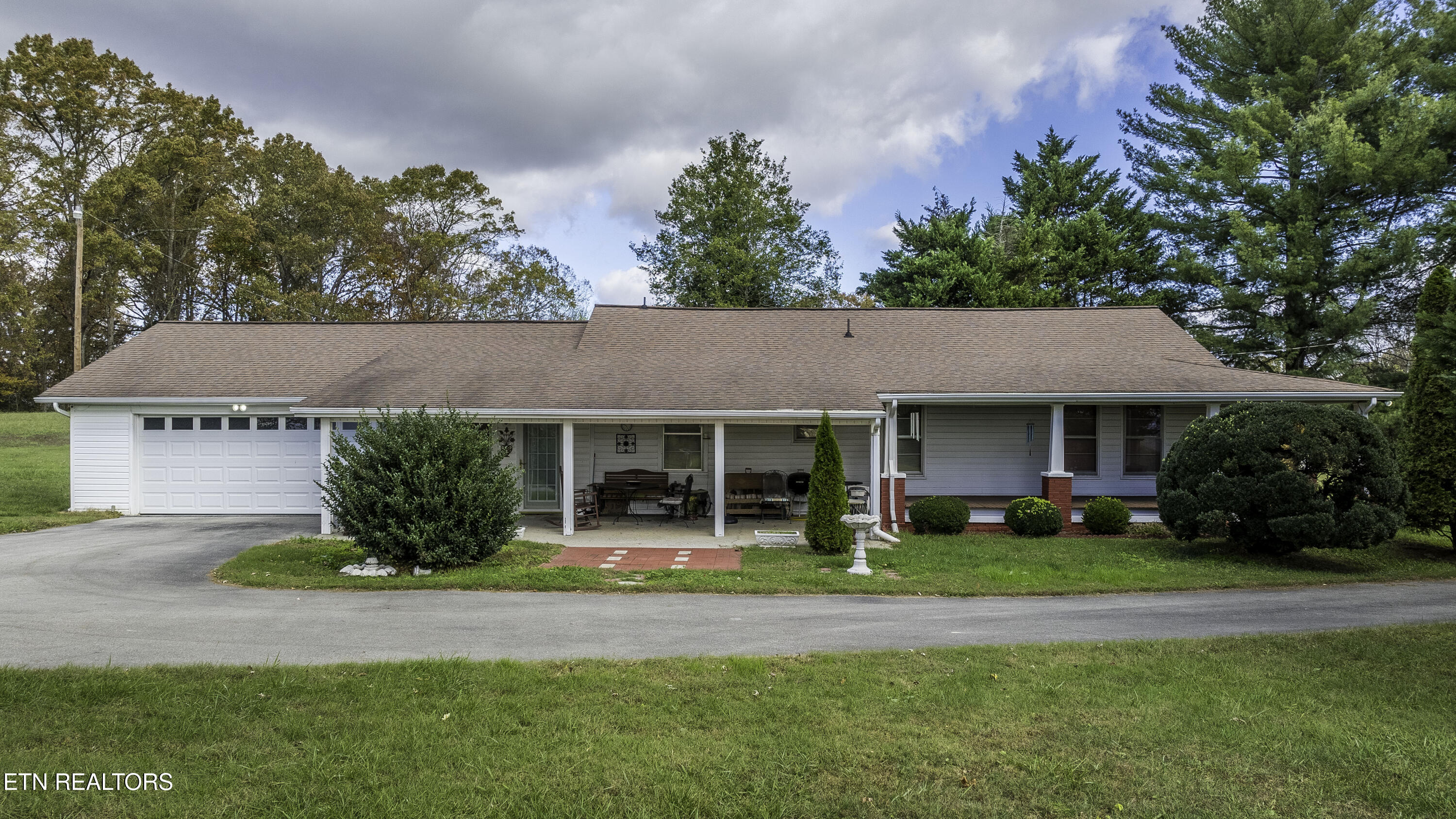 1438 W Hunt Road Maryville TN 37801