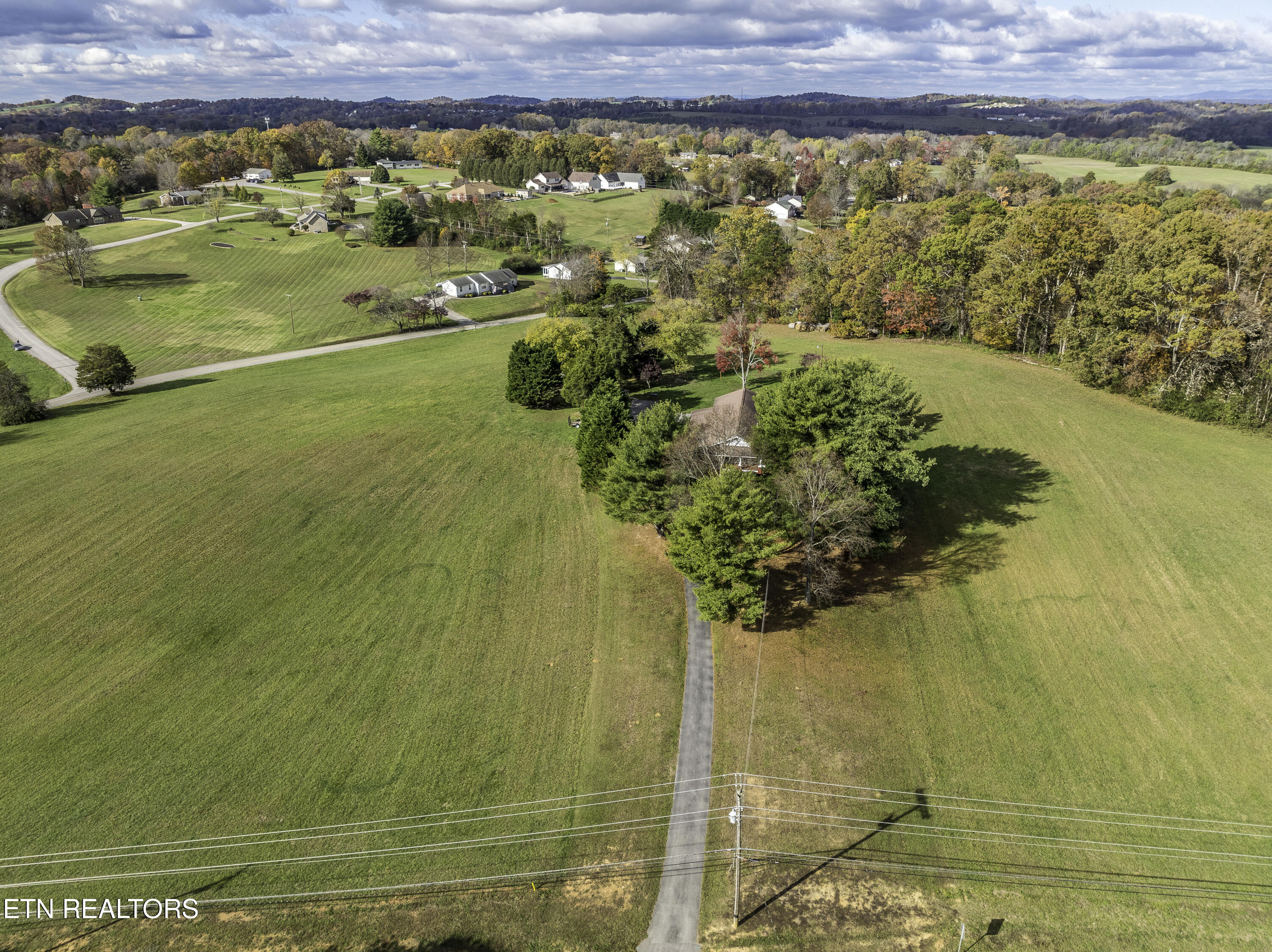1438 W Hunt Road Maryville TN 37801