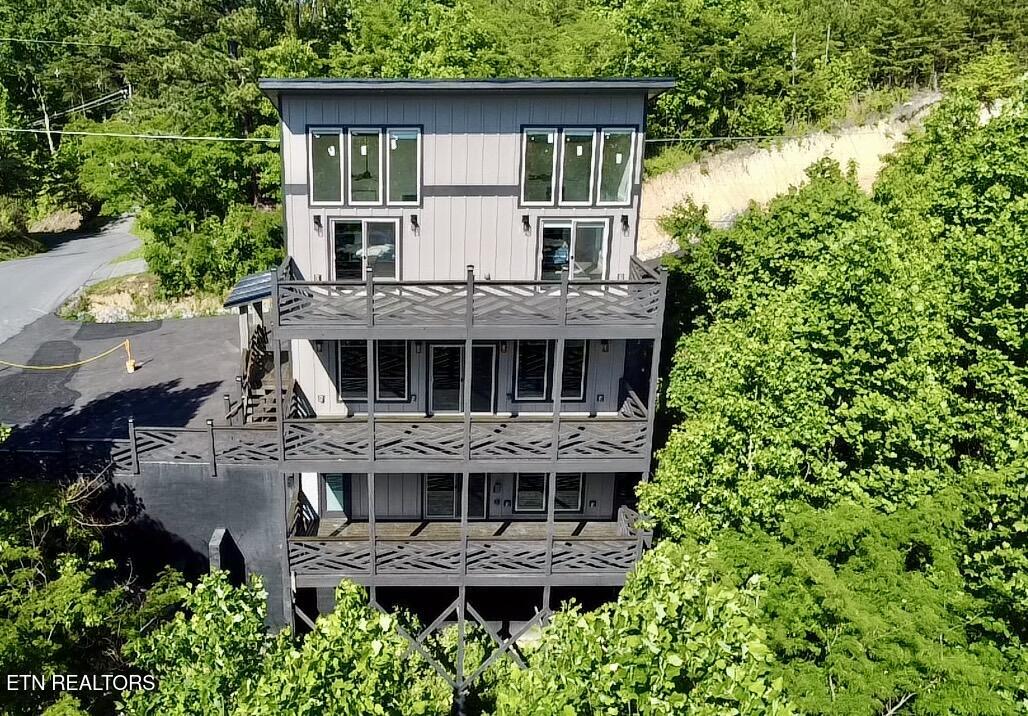 1924 Walker Trail Sevierville TN 37876