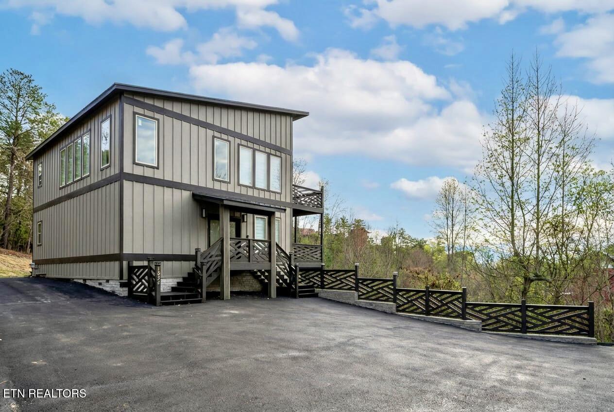 1924 Walker Trail Sevierville TN 37876