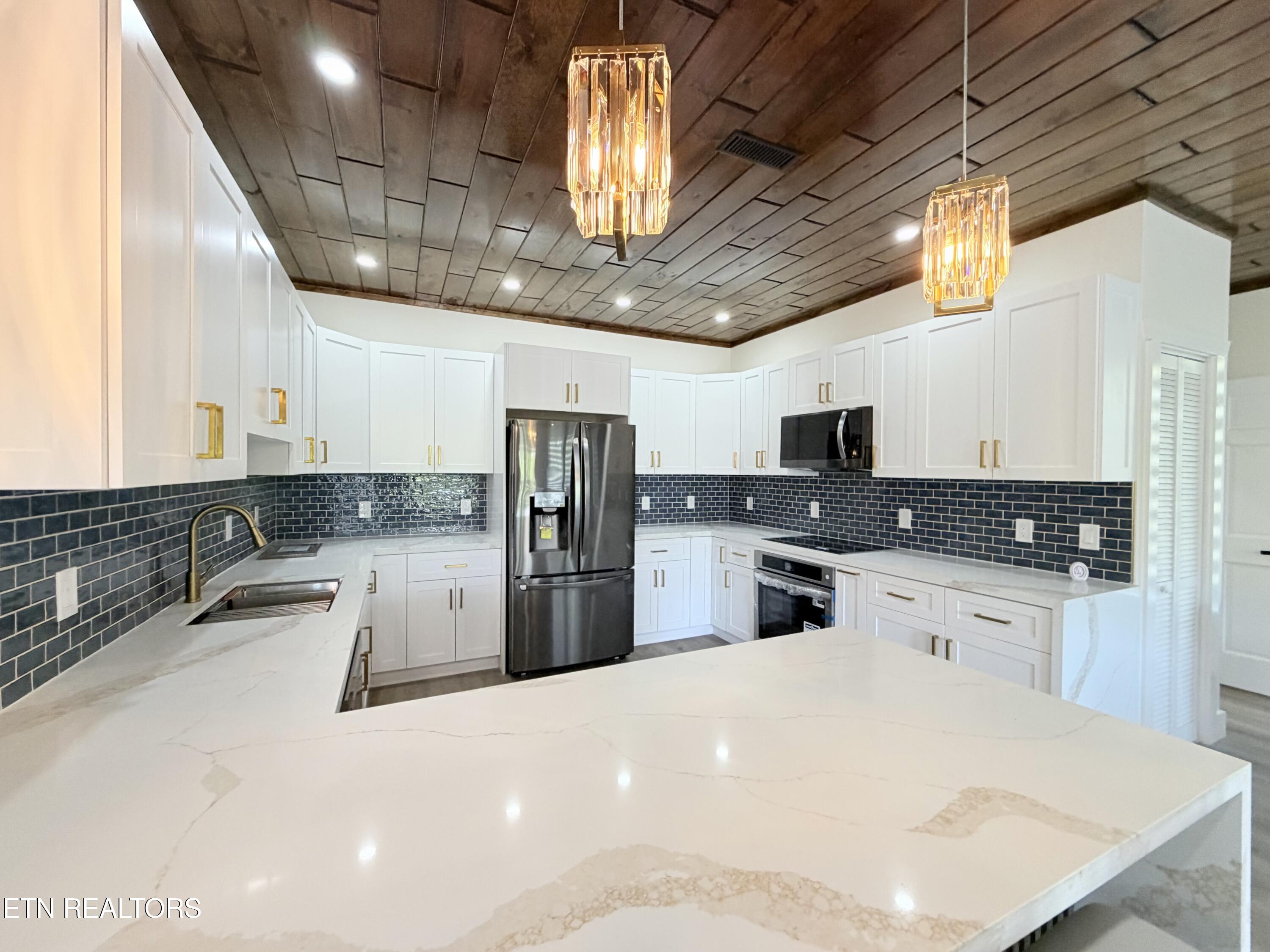 1924 Walker Trail Sevierville TN 37876