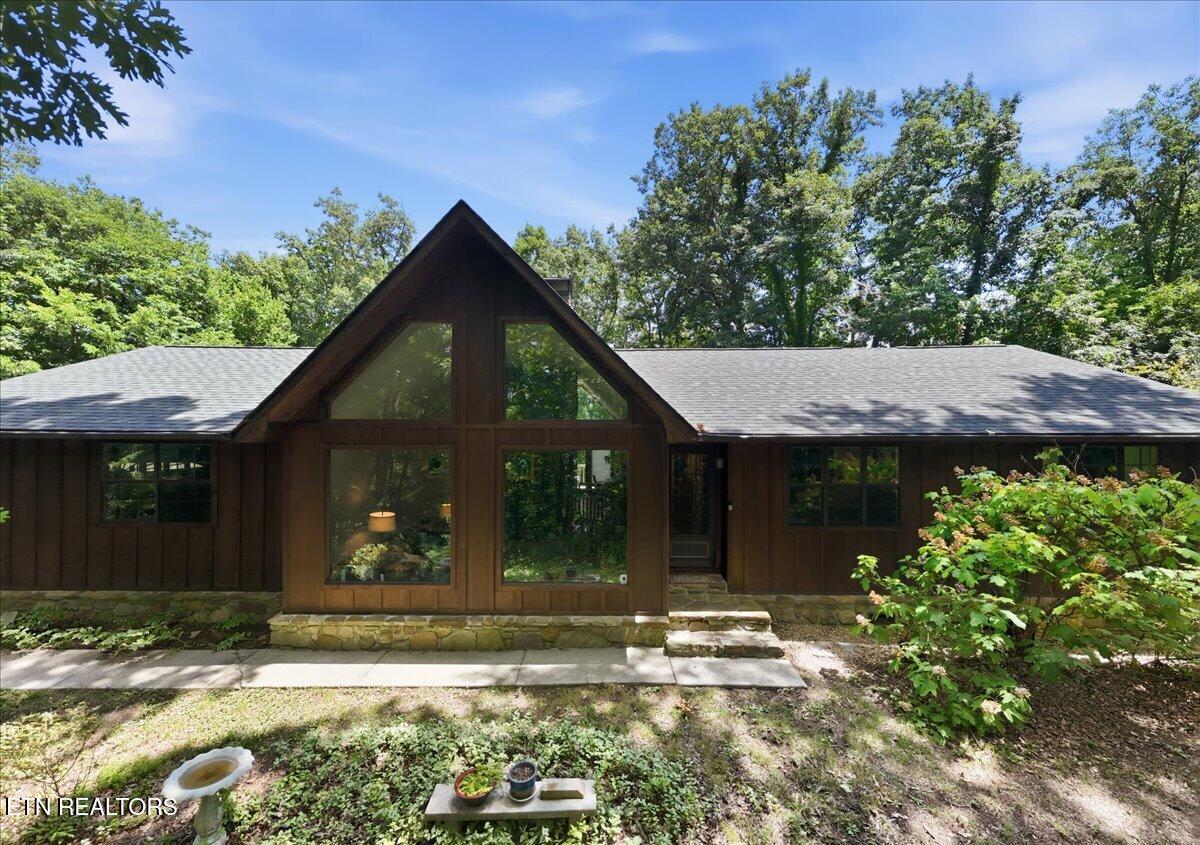 3433 Russellwood Drive Rockford TN 37853