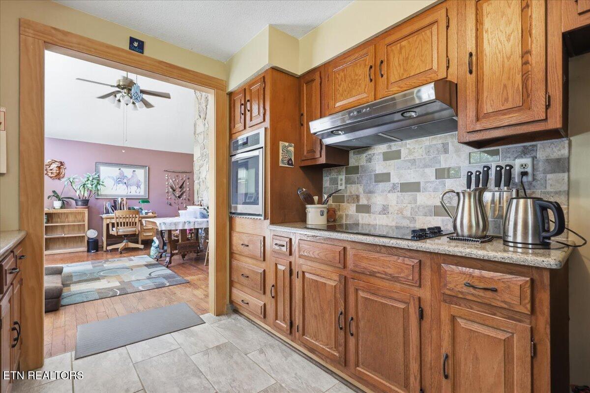 3433 Russellwood Drive Rockford TN 37853