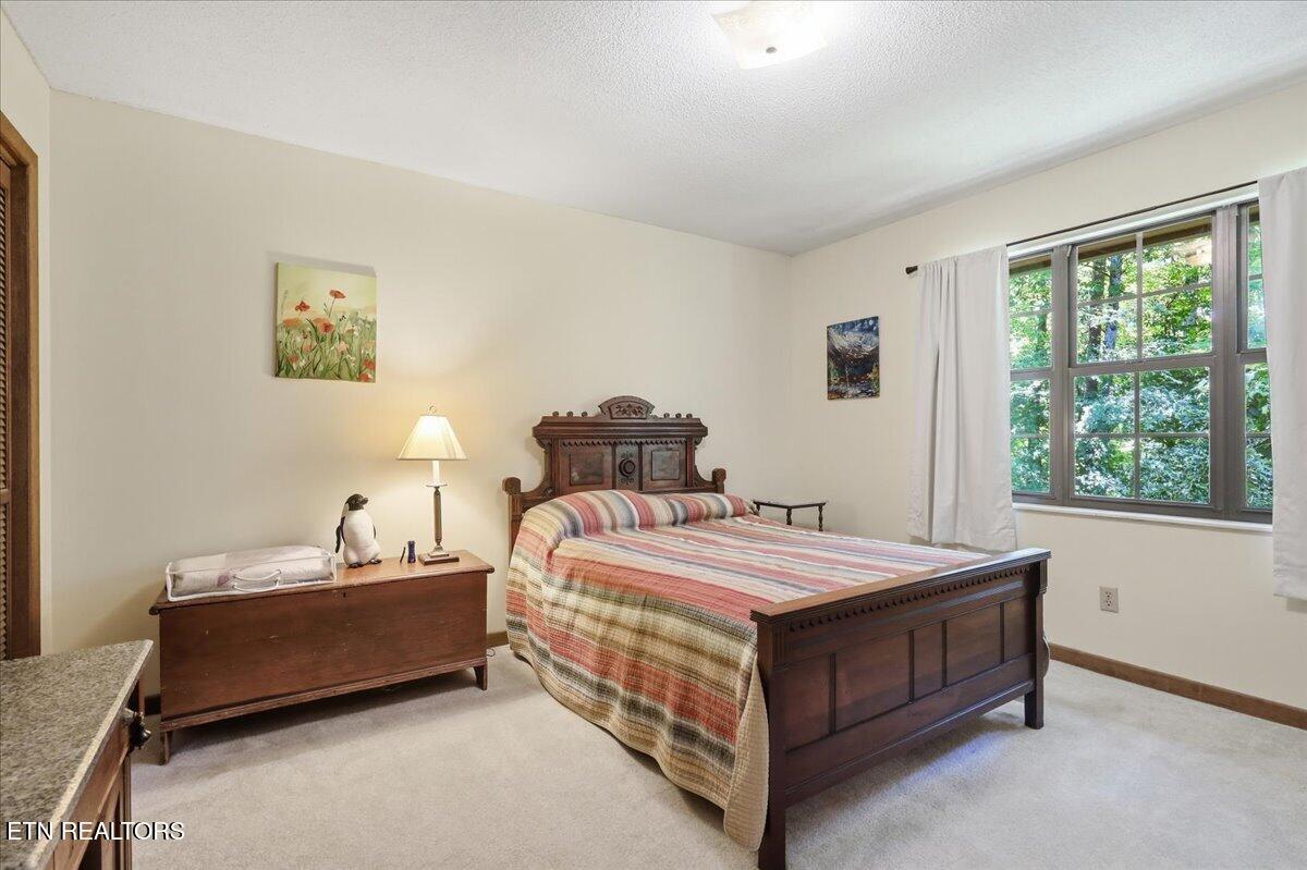 3433 Russellwood Drive Rockford TN 37853