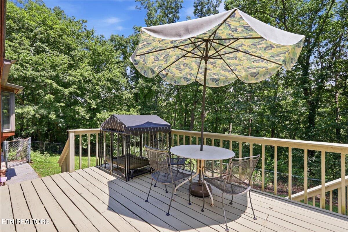 3433 Russellwood Drive Rockford TN 37853