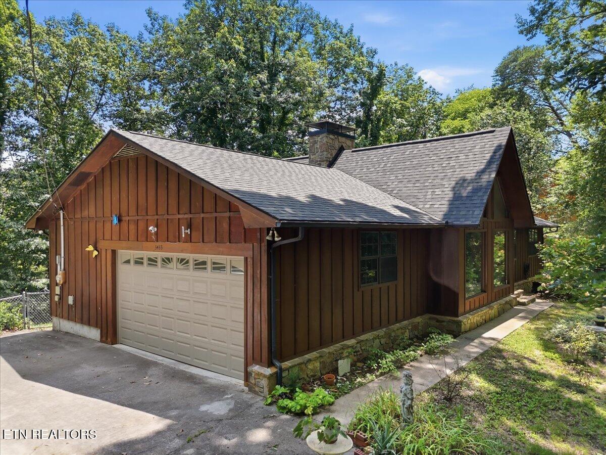 3433 Russellwood Drive Rockford TN 37853