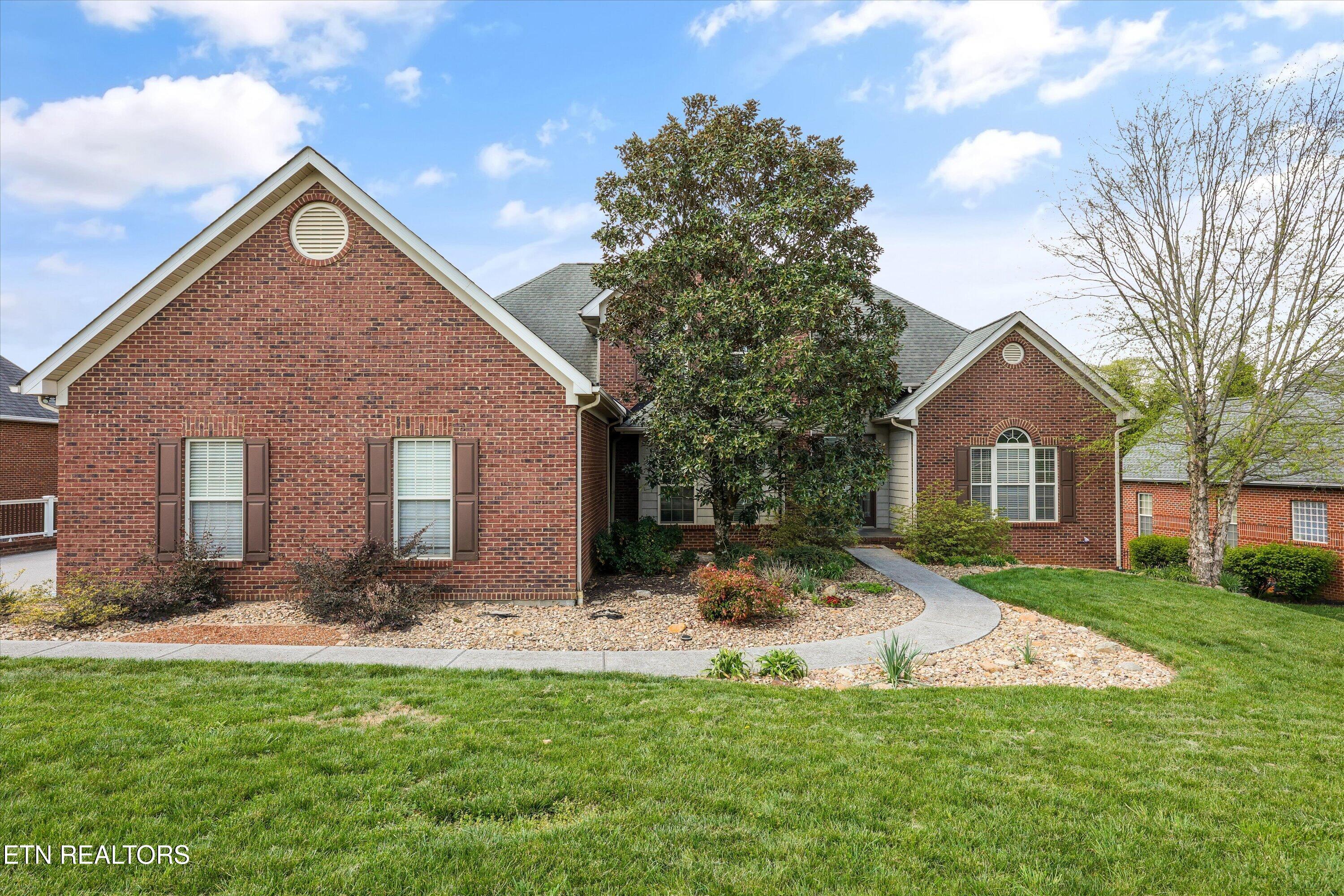 1725 Burnside Drive Maryville TN 37801