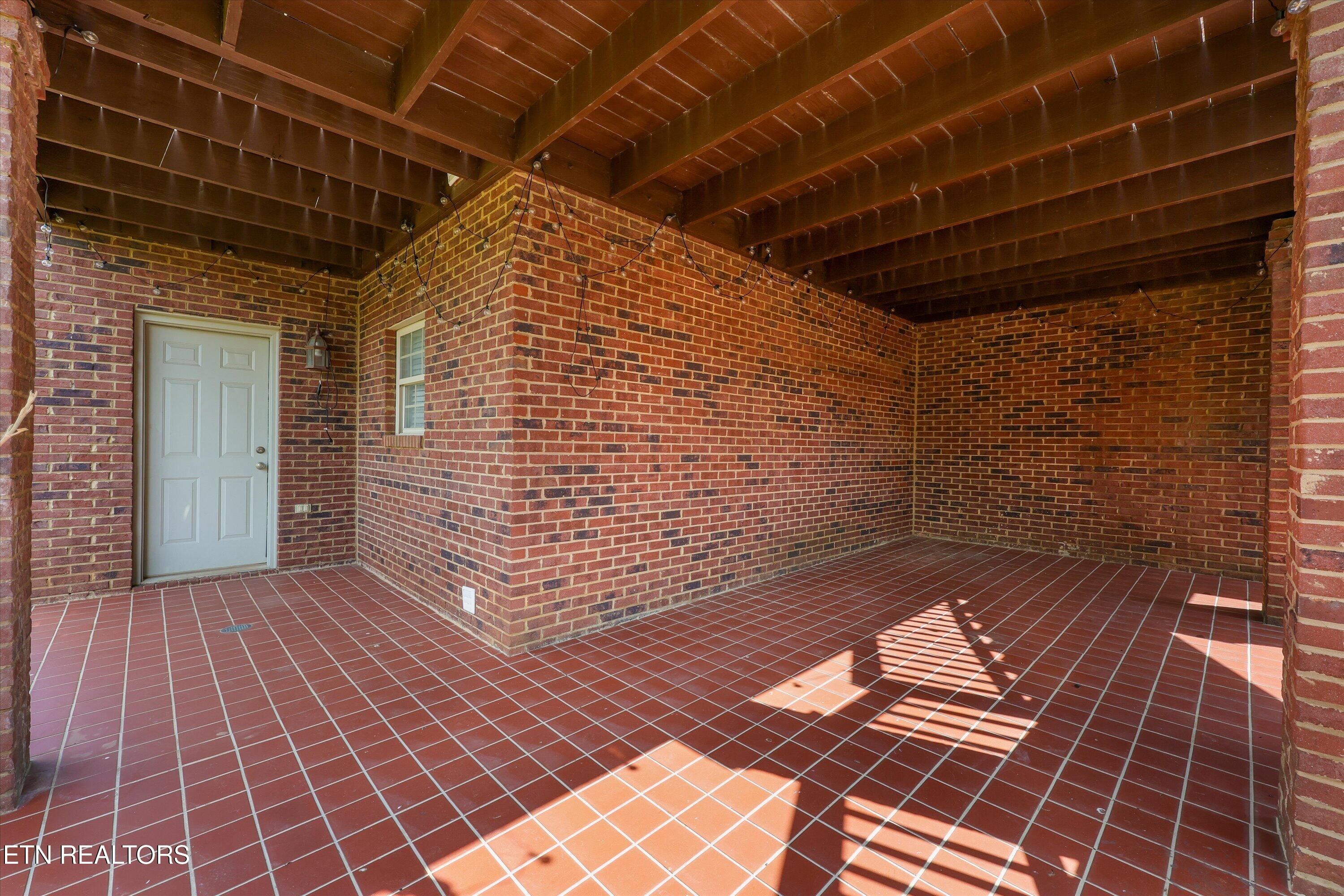 1725 Burnside Drive Maryville TN 37801