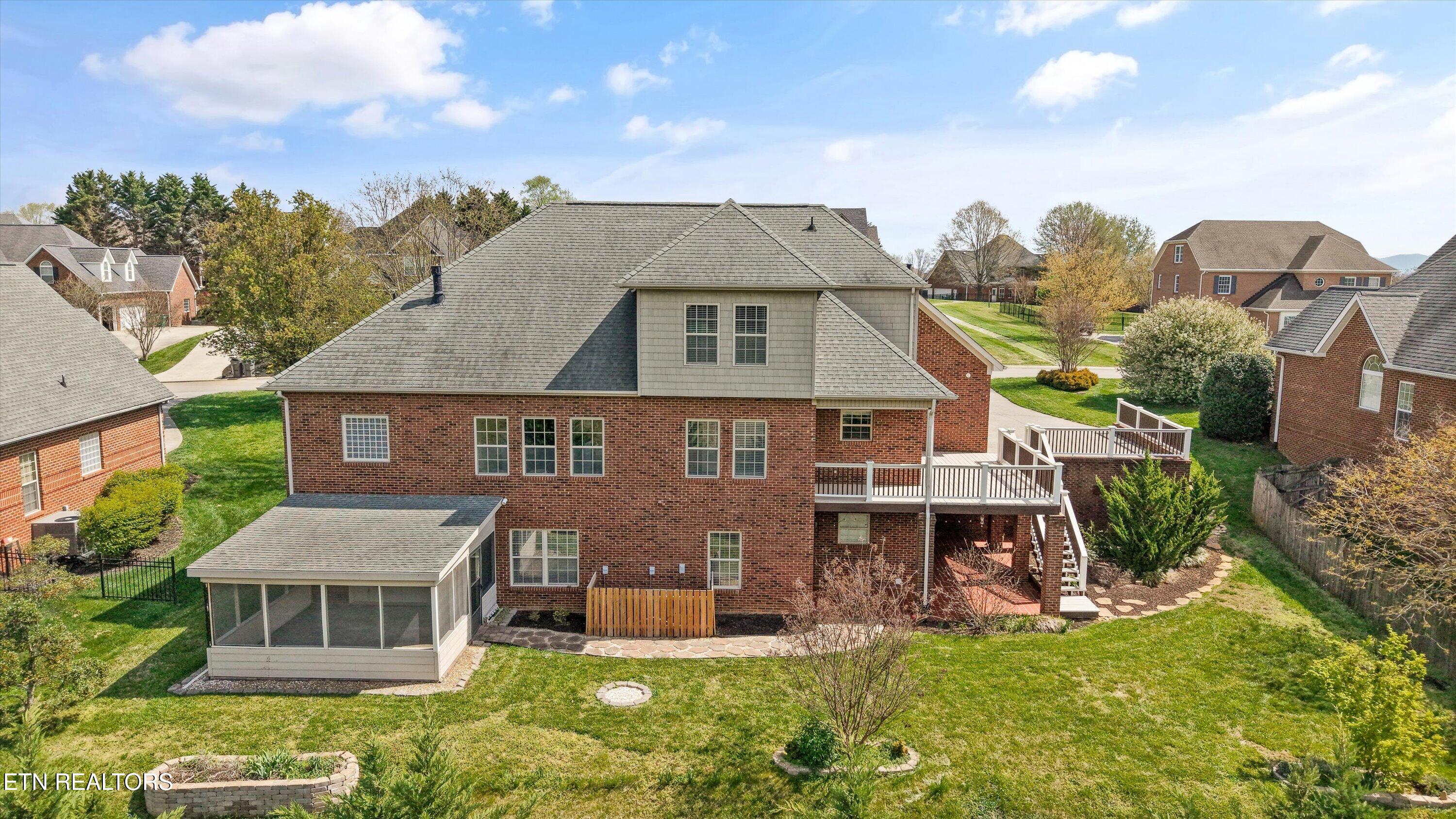 1725 Burnside Drive Maryville TN 37801