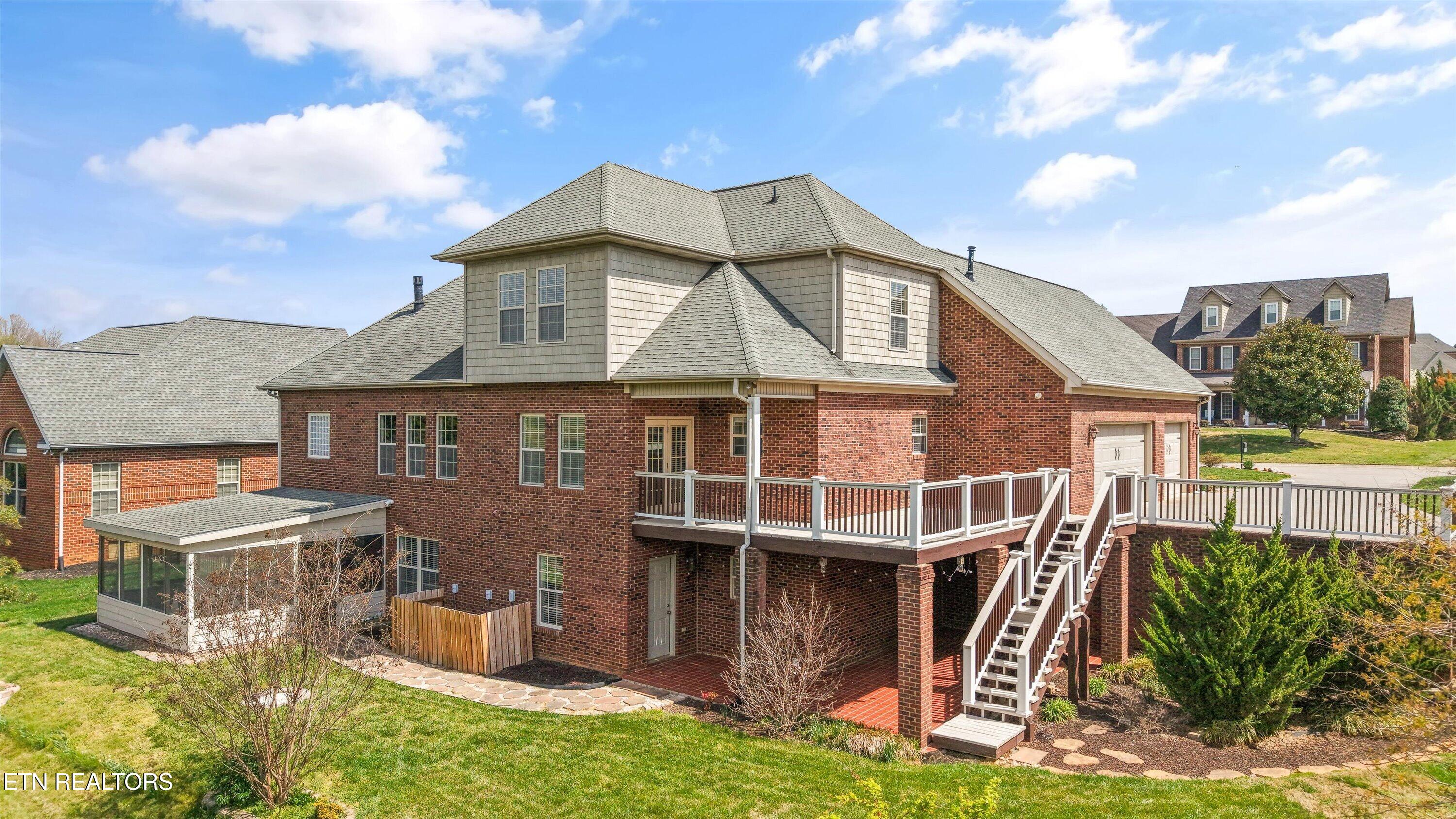 1725 Burnside Drive Maryville TN 37801