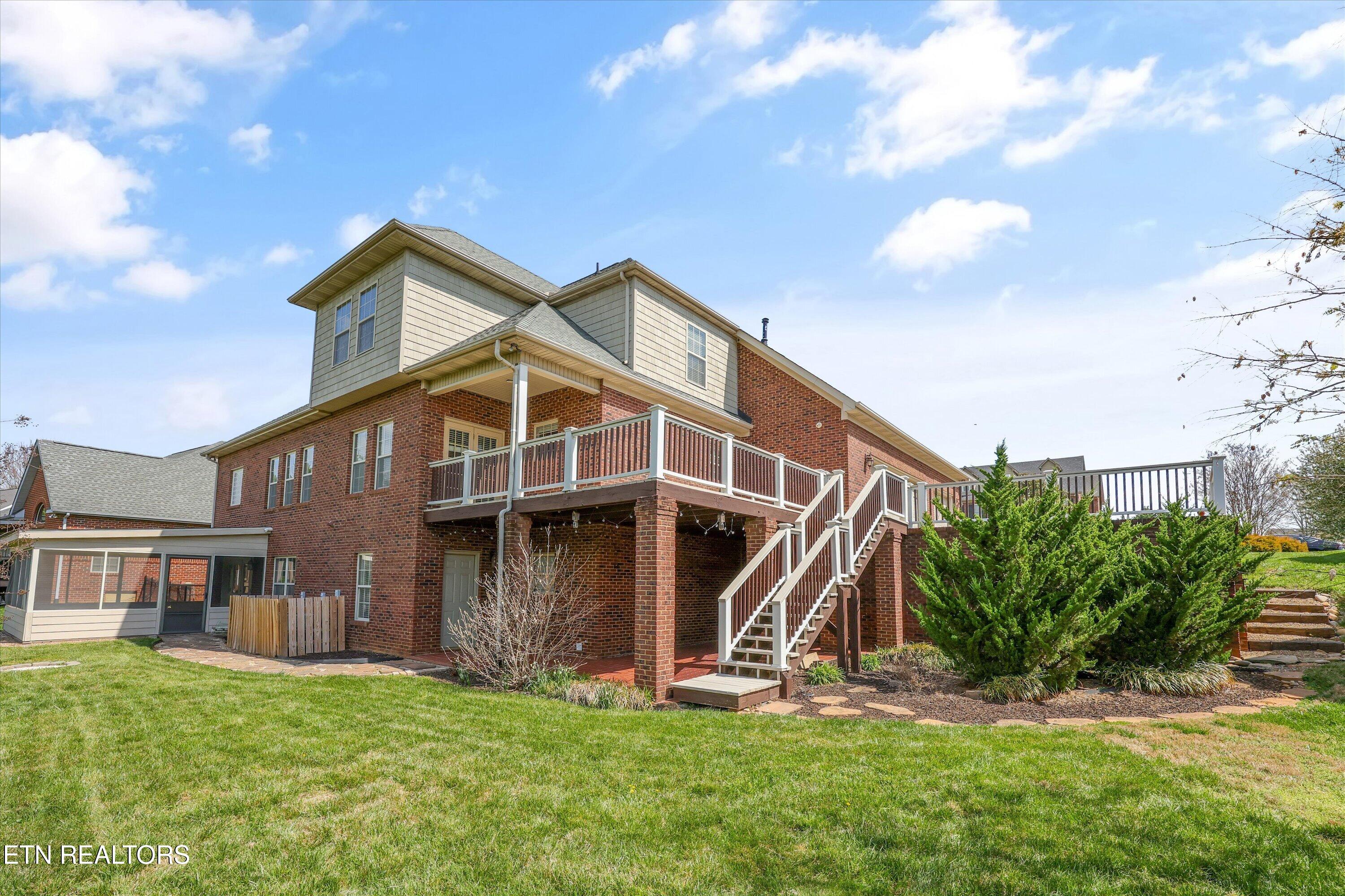 1725 Burnside Drive Maryville TN 37801