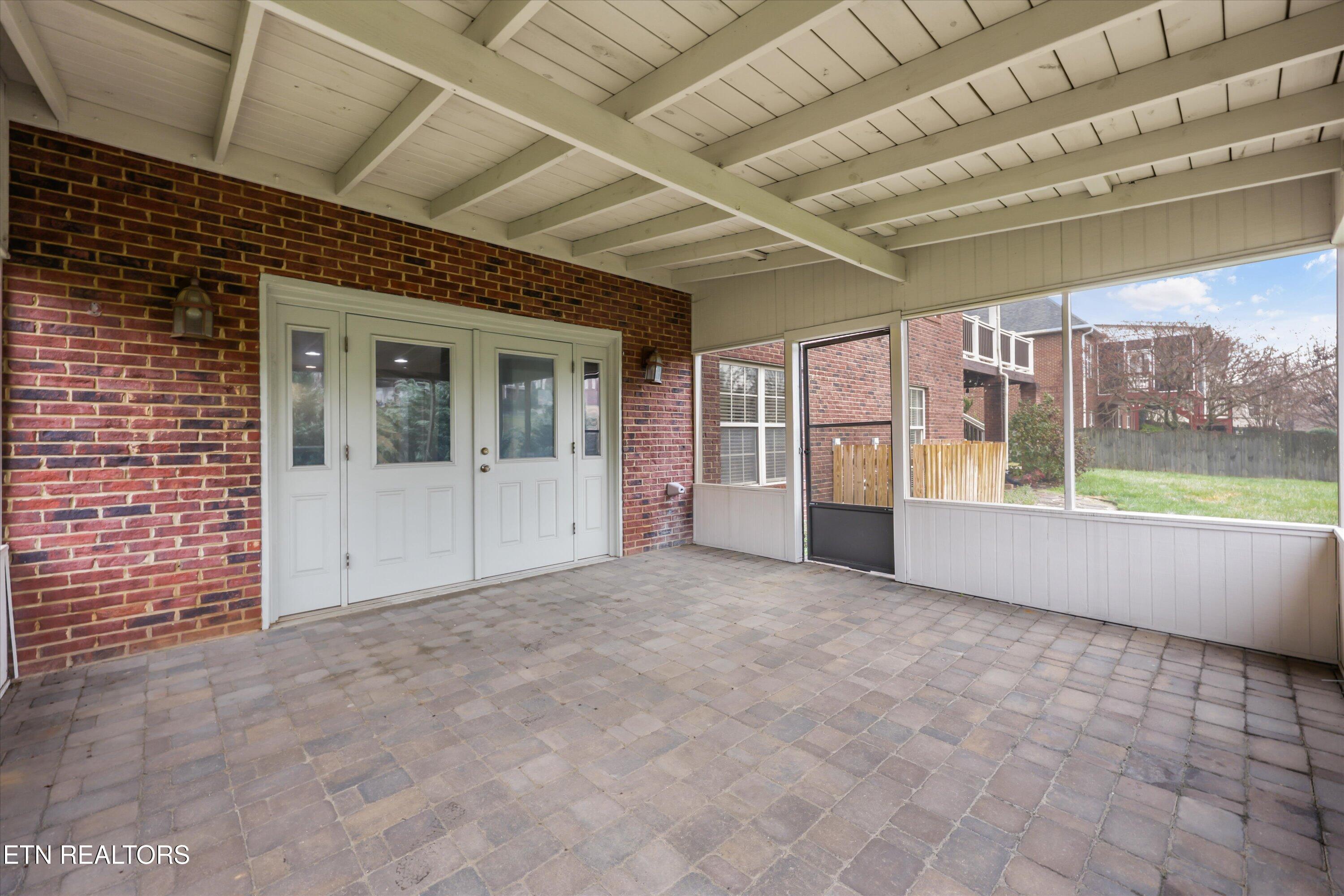 1725 Burnside Drive Maryville TN 37801