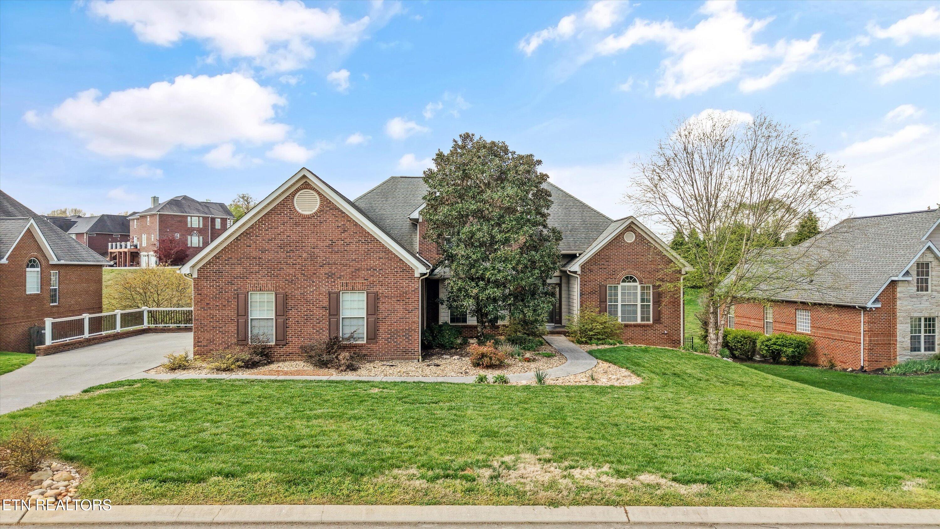 1725 Burnside Drive Maryville TN 37801